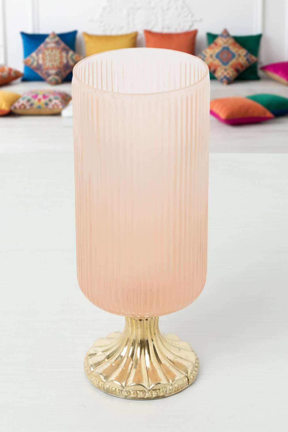 Amora-Glass-Ribbed-Hurricane-Pink-23-cm