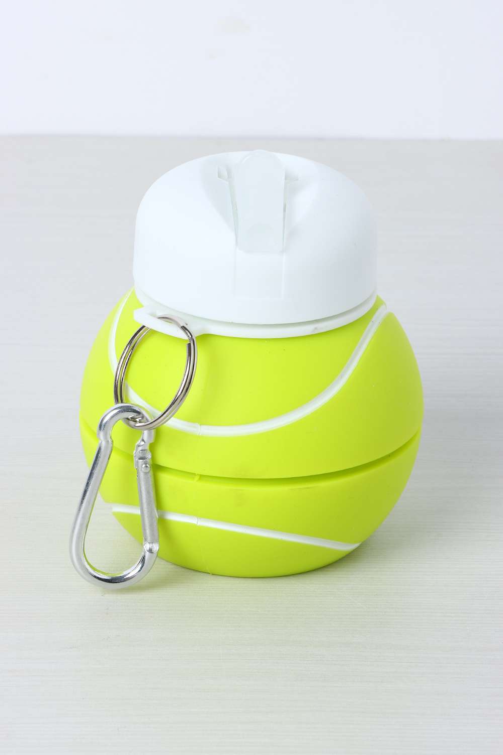 Squishy-Tball-Slcn-Ylw-Clsb-Bottle-550Ml