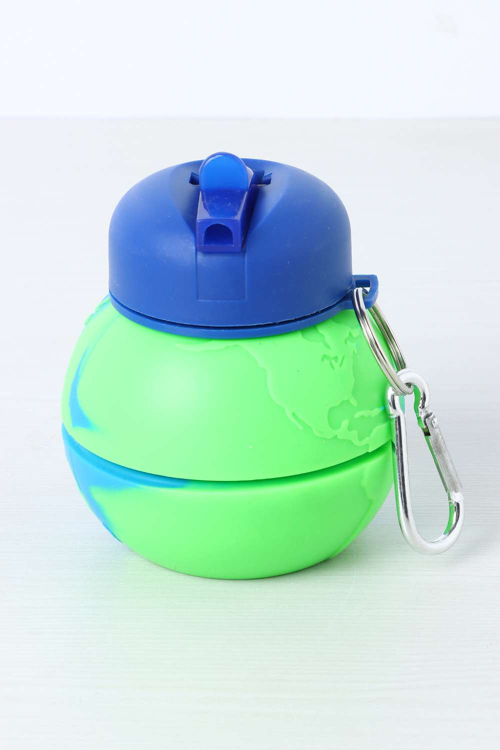 Squishy-Earth-Slcn-Blu-Clsb-Bottle-550Ml