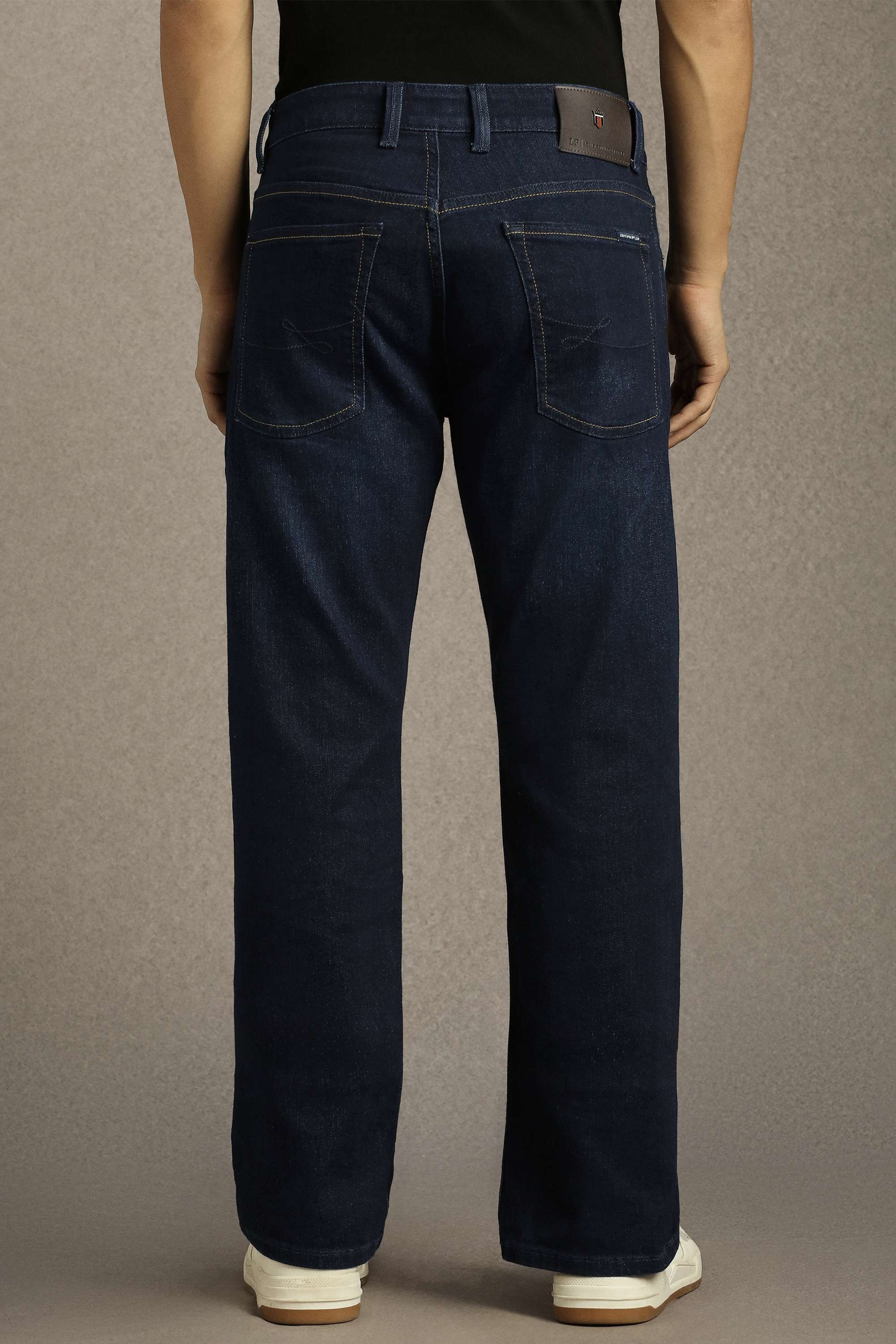 Light-Wash-Cotton-Blend-Bootcut-Fit-Men-s-Jeans