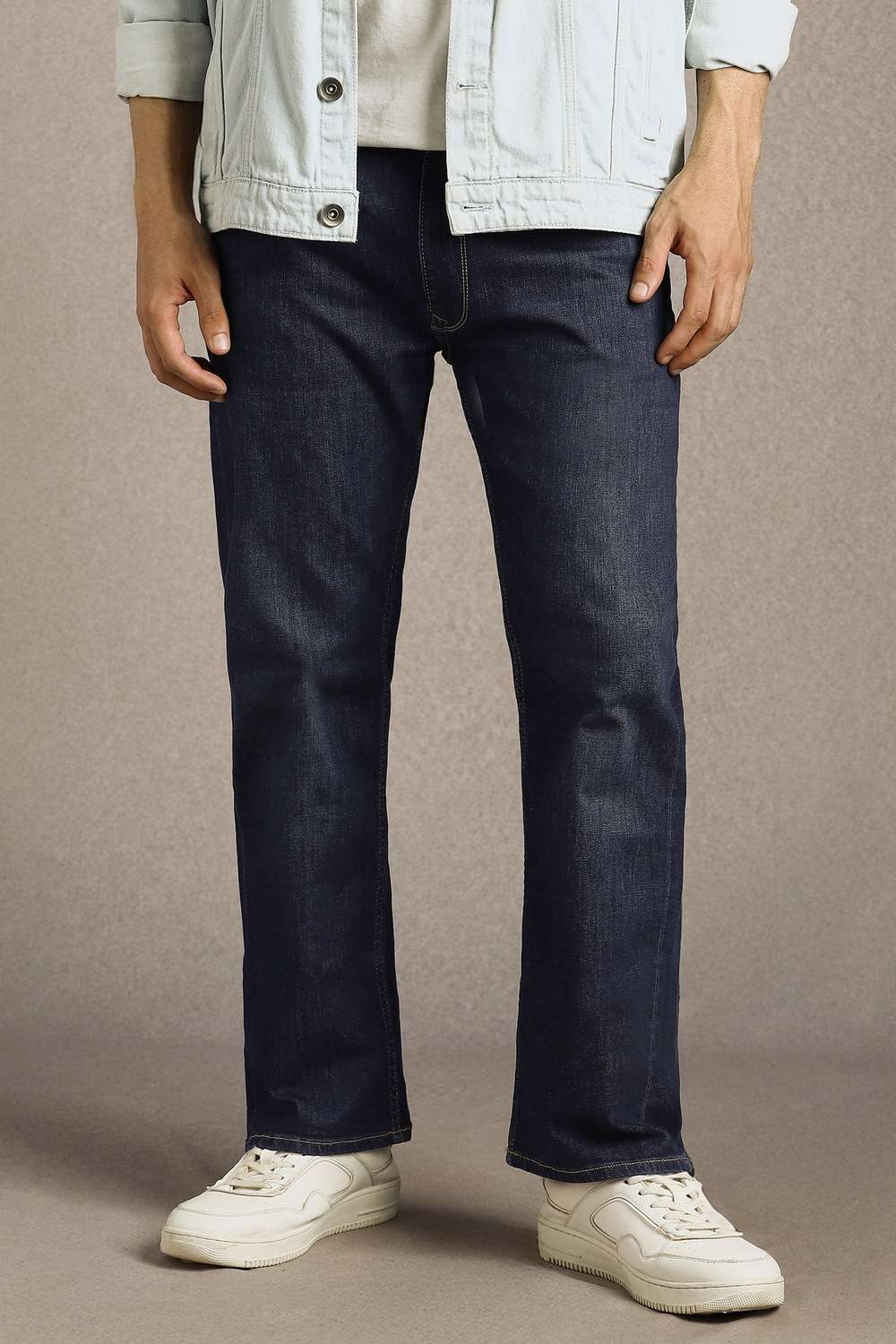 Light-Wash-Cotton-Blend-Bootcut-Fit-Men-Jeans
