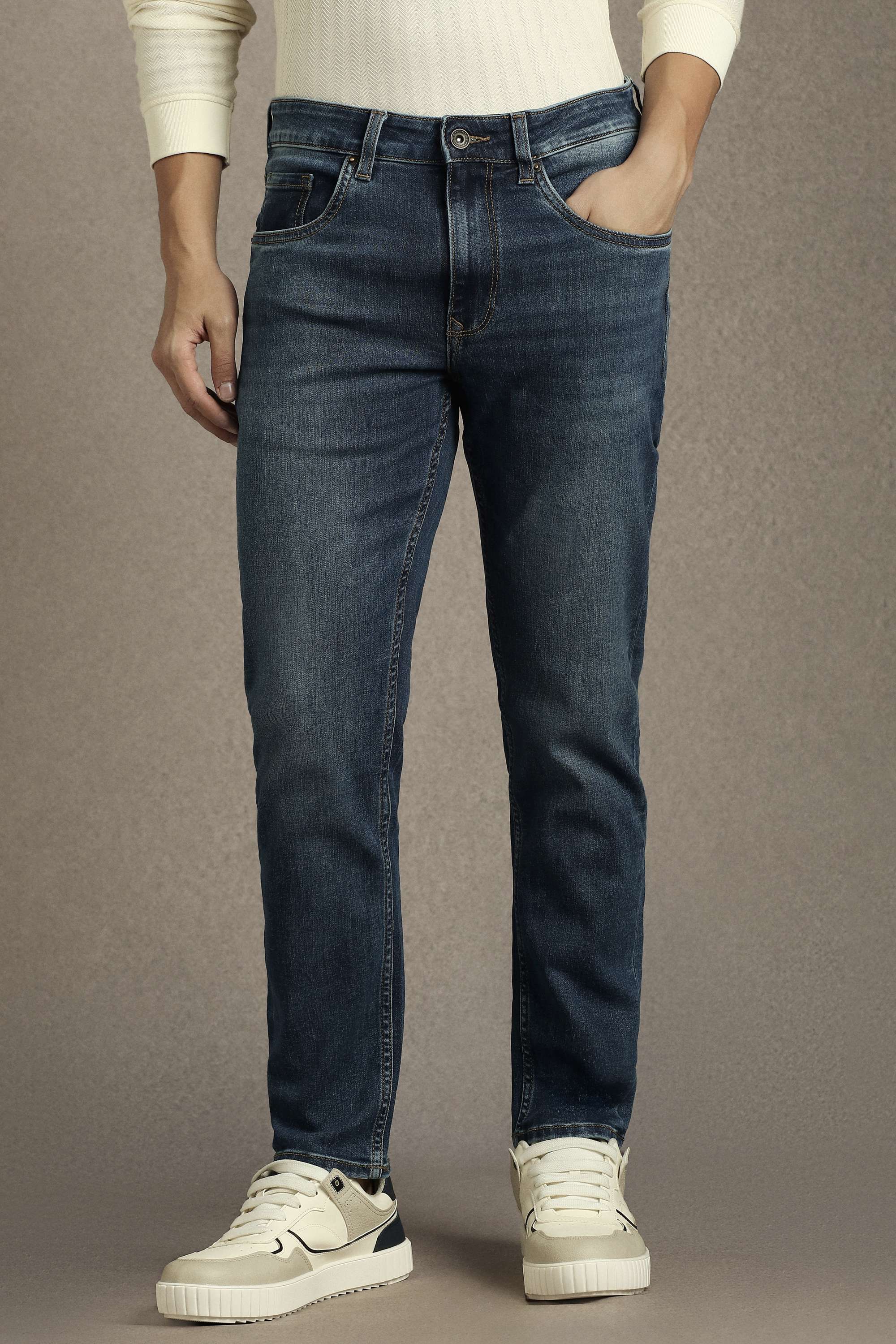 Light-Wash-Cotton-Blend-Super-Slim-Fit-Men-s-Jeans