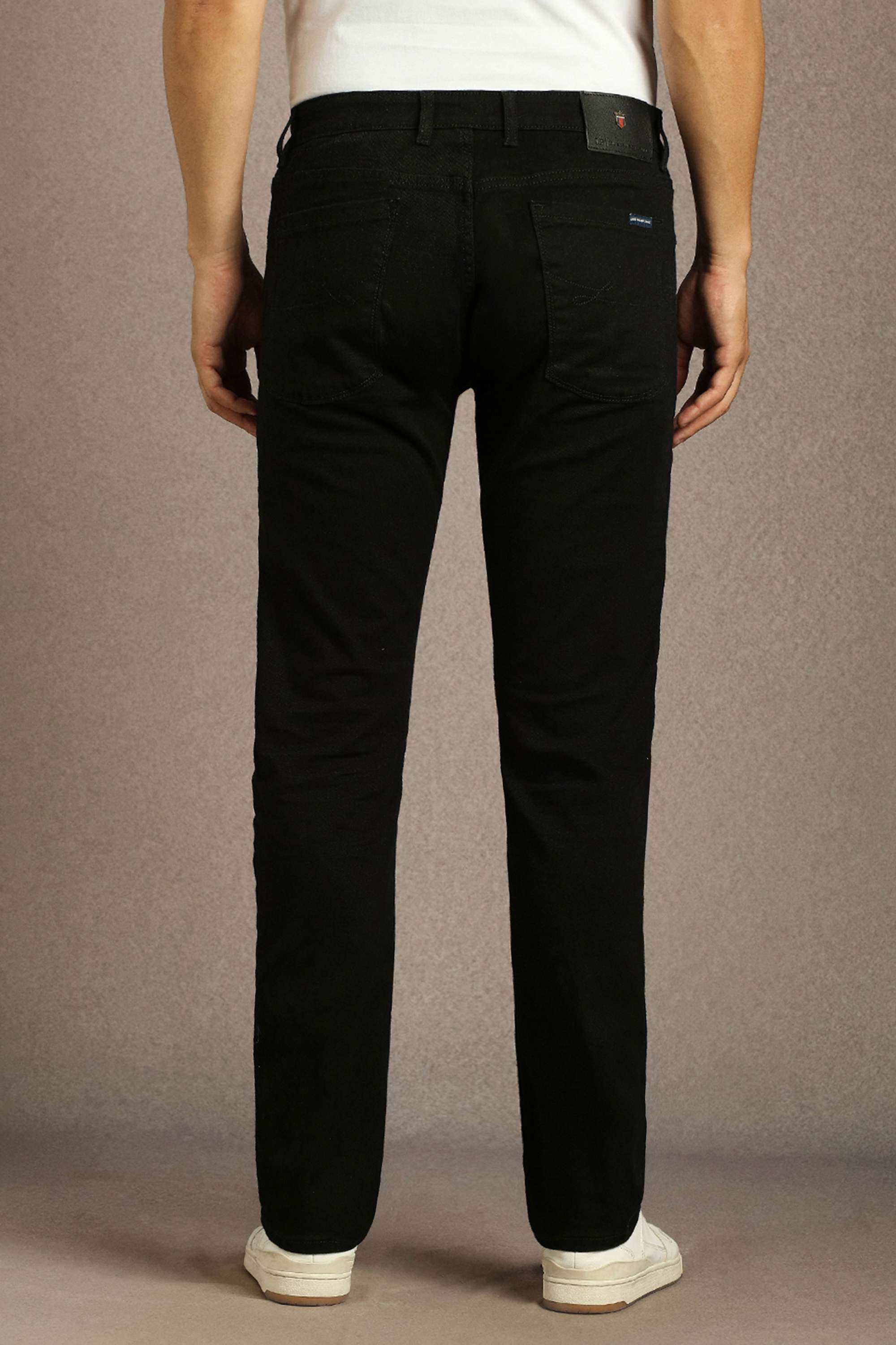 Light-Wash-Cotton-Blend-Regular-Fit-Men-s-Jeans