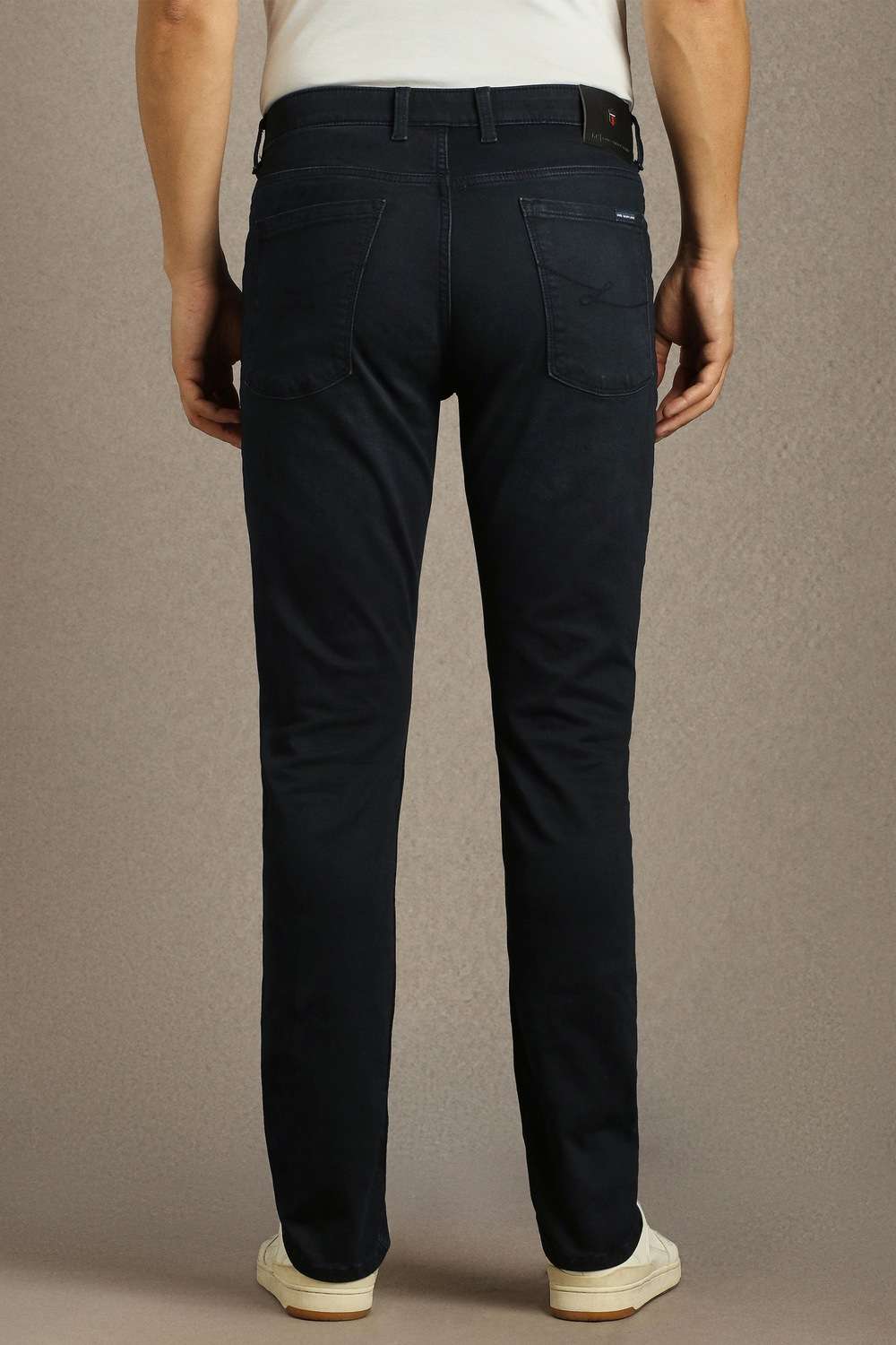 Solid-Cotton-Blend-Slim-Fit-Men-s-Jeans