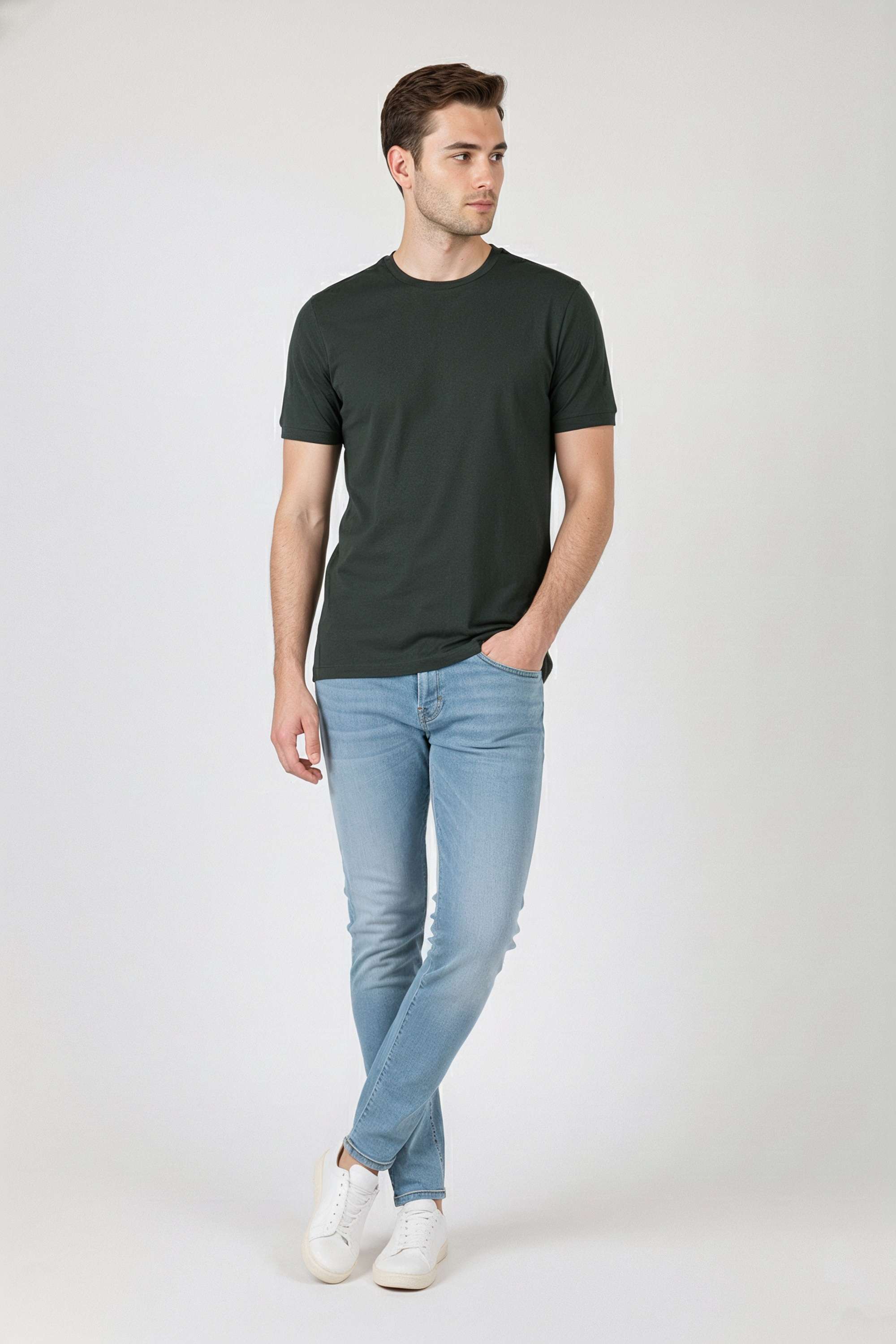 Solid-Blended-Fabric-Regular-Fit-Men-s-T-Shirt