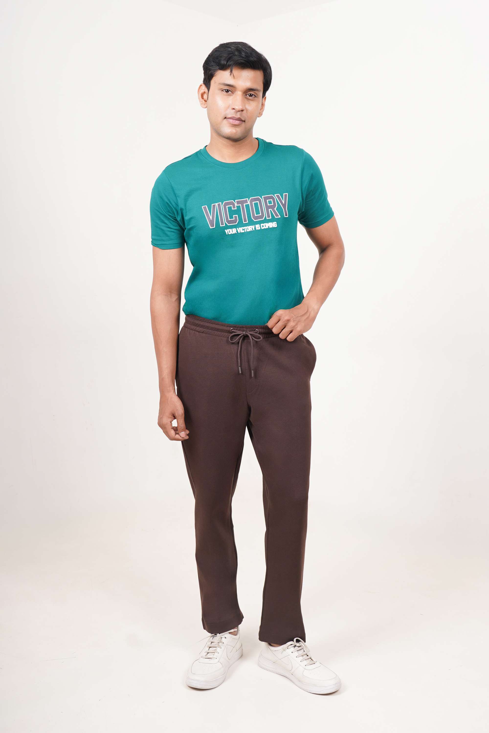 Solid-Blended-Regular-Fit-Men-s-Trousers