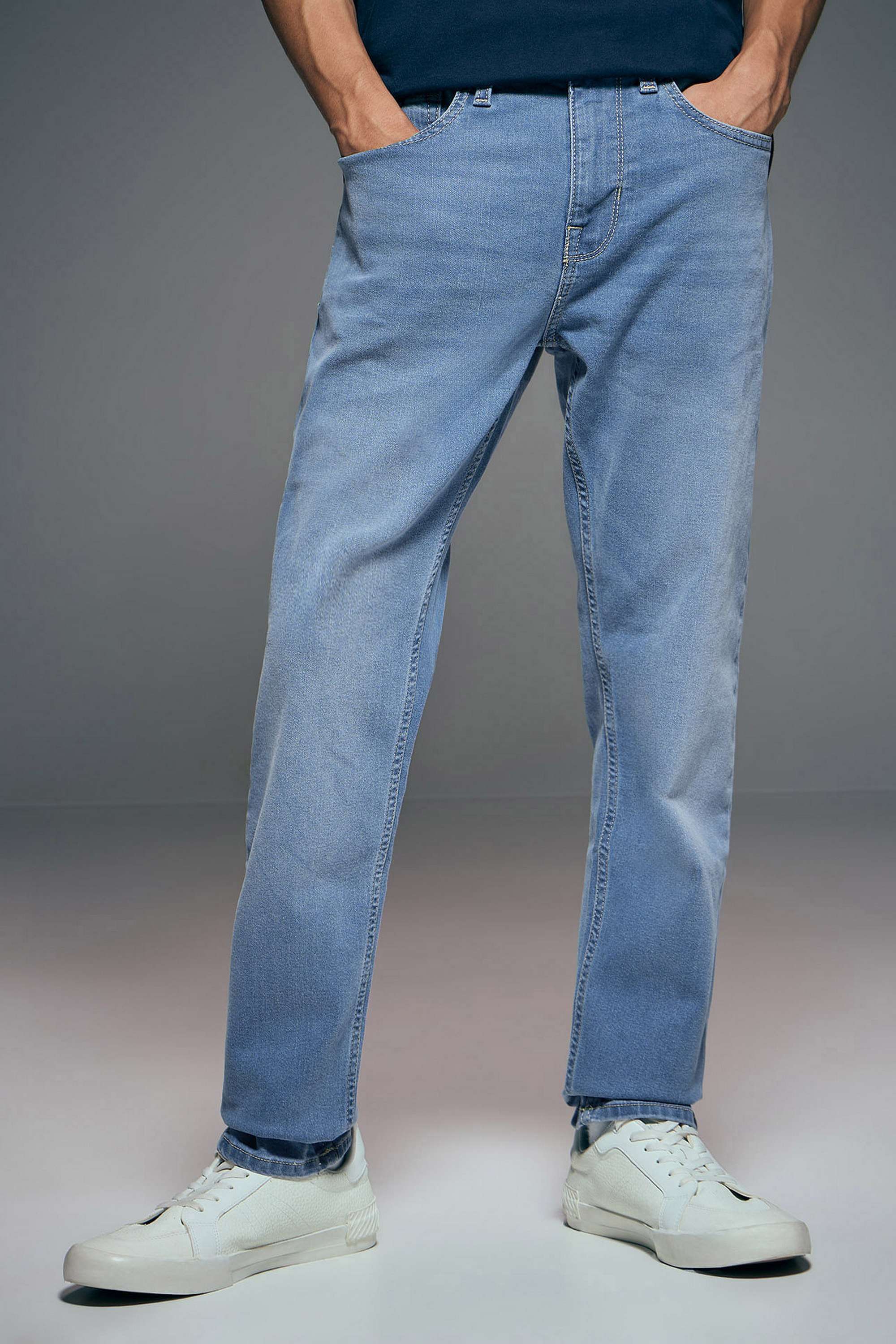 Solid-Blended-Tapered-Fit-Men-s-Jeans