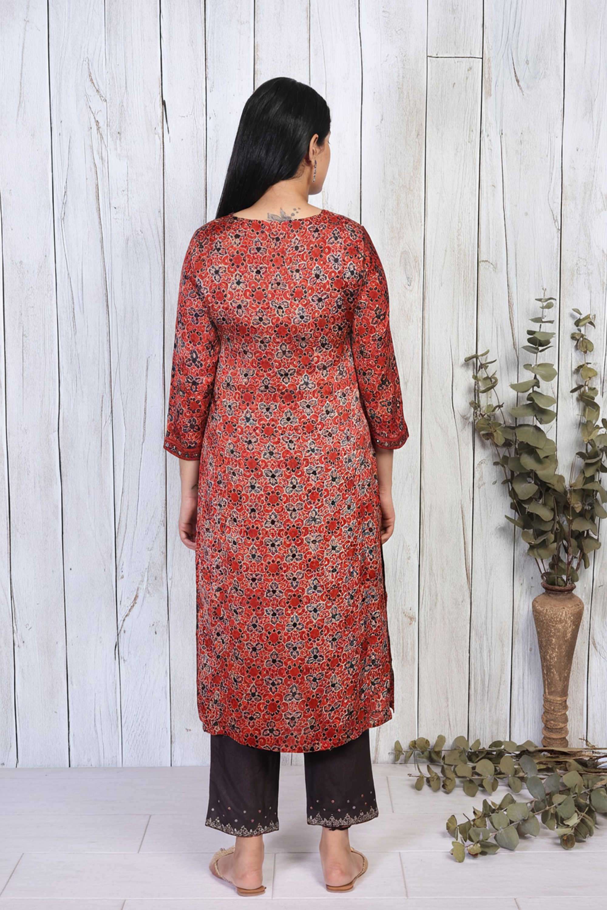 Block-Print-Blended-Fabric-Women-Festive-Wear-Kurta
