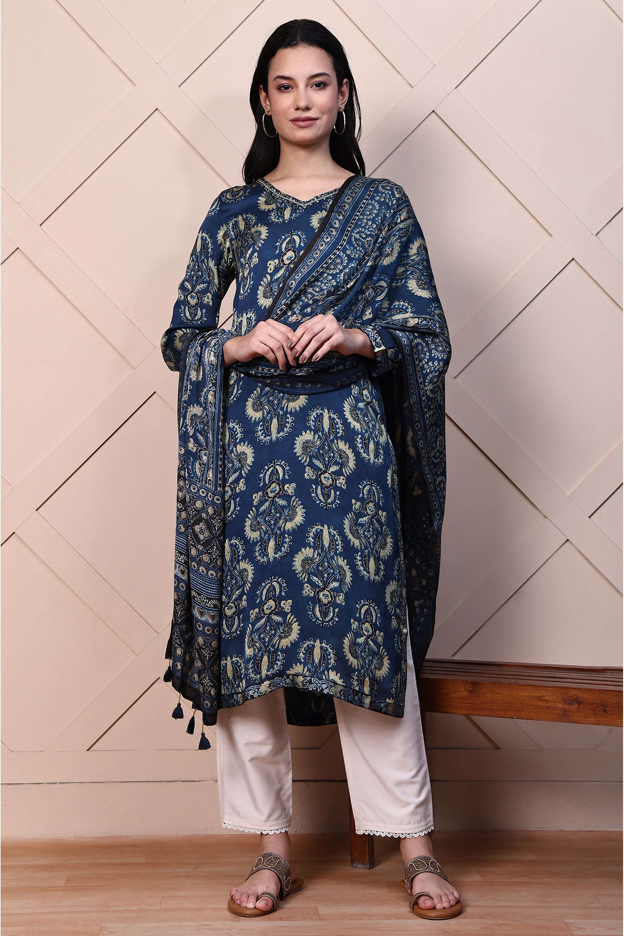 Printed-Satin-Woven-Women-s-Dupatta
