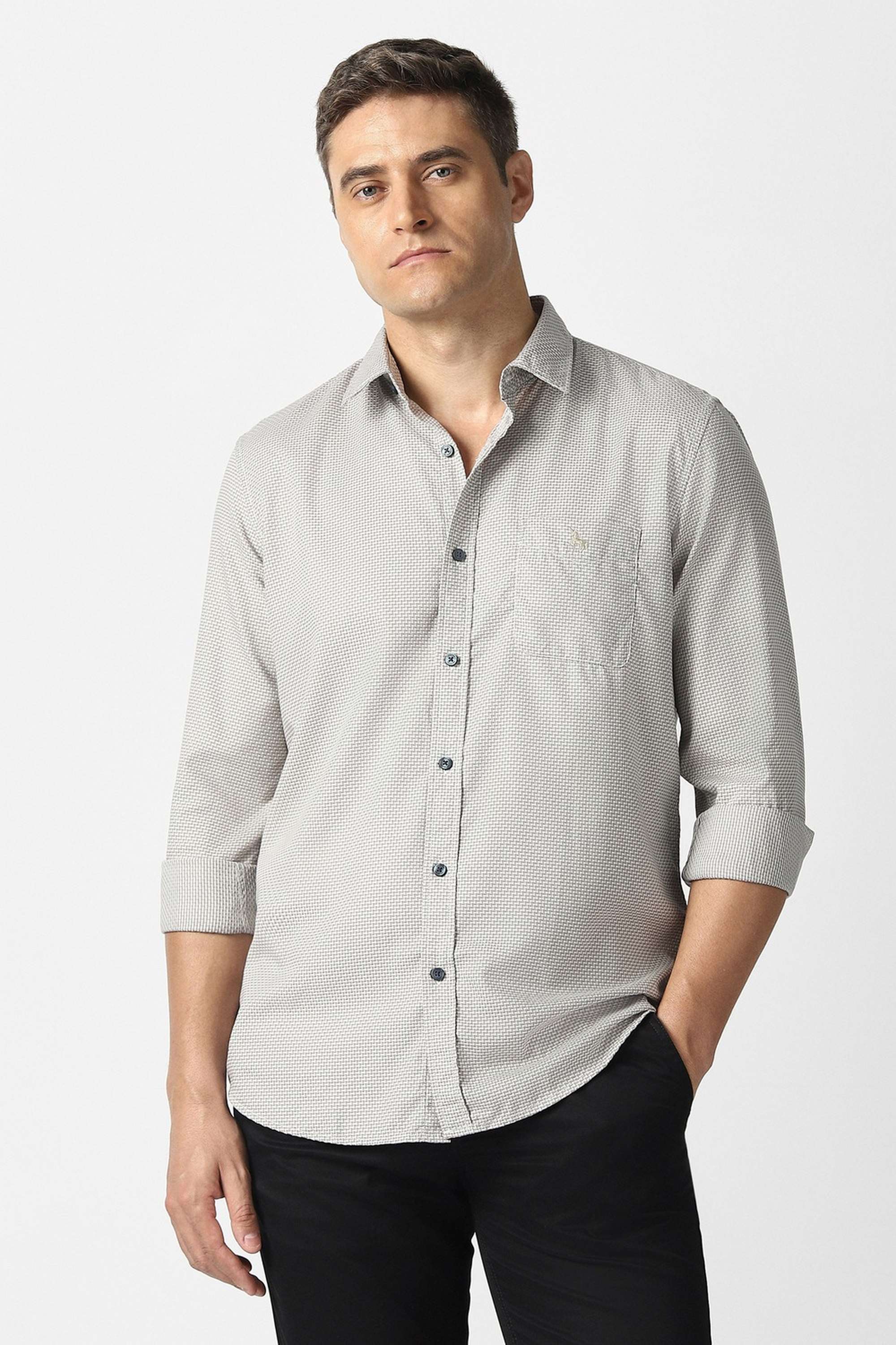 Textured-Cotton-Slim-Fit-Men-Casual-Wear-Shirt