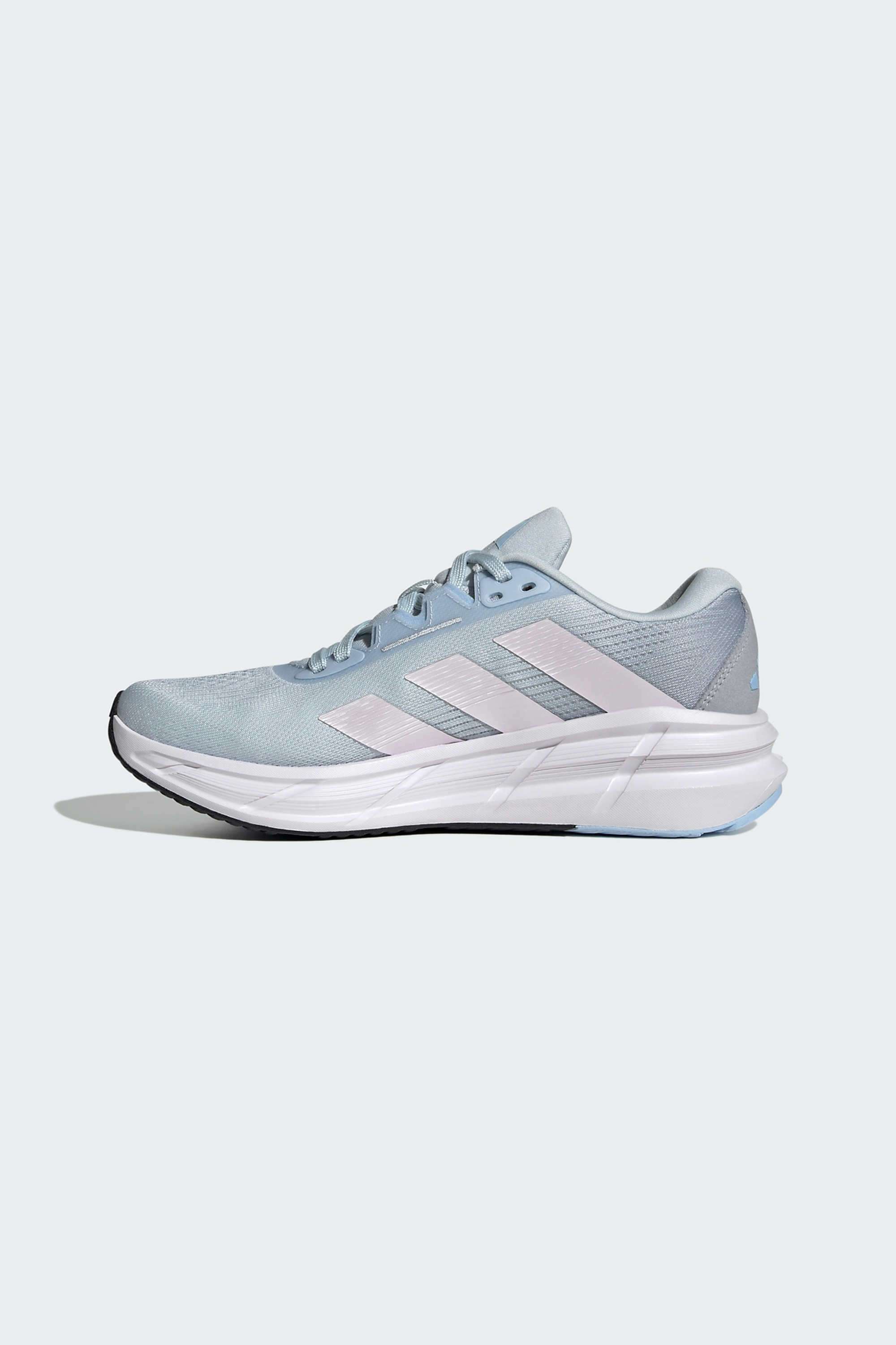 adidas gazelle silver green womens adidas QT RACER 3.0 Shoes main image 0