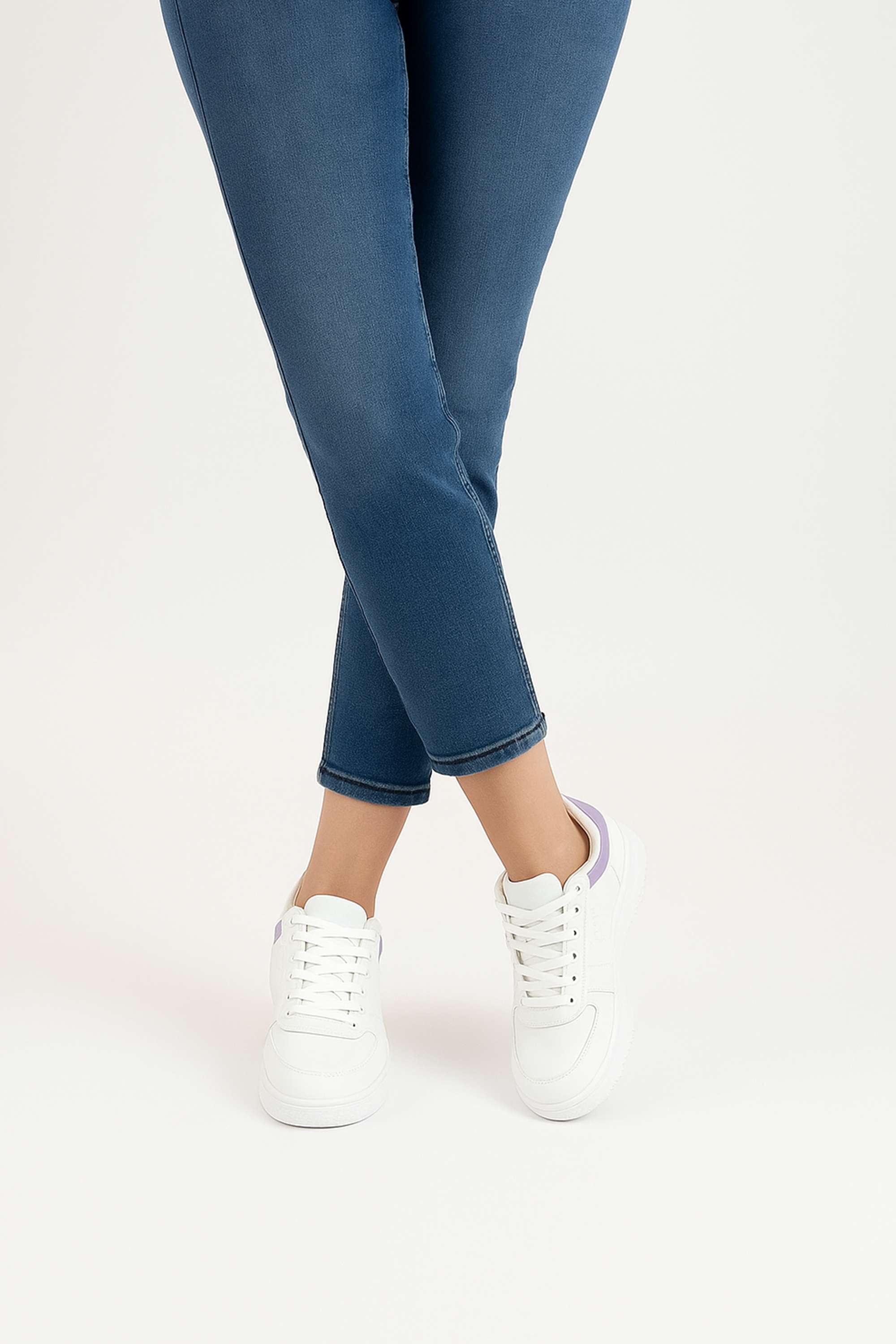 Women-Sneakers