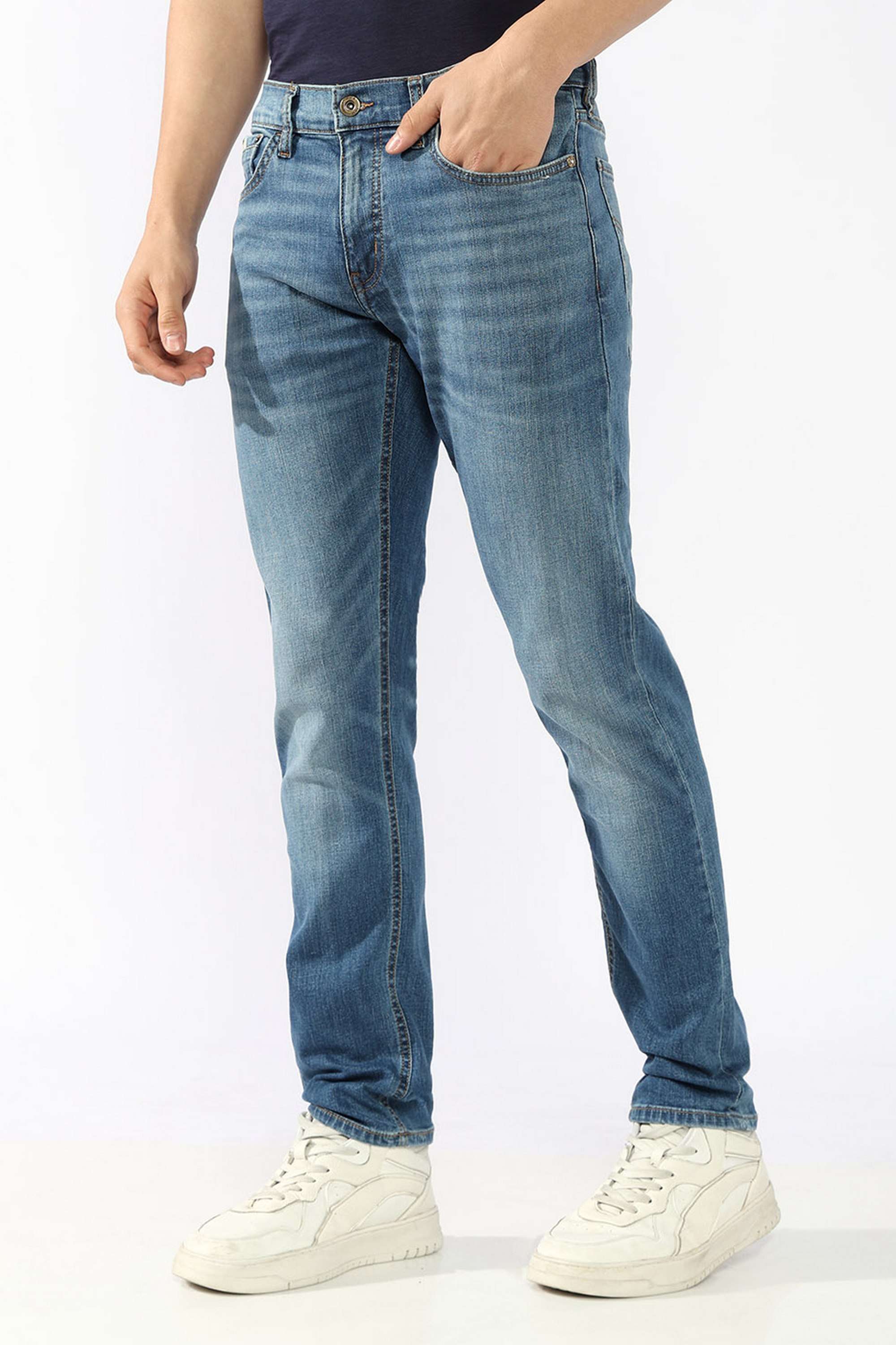 Solid-Blended-Fabric-Straight-Fit-Men-s-Jeans