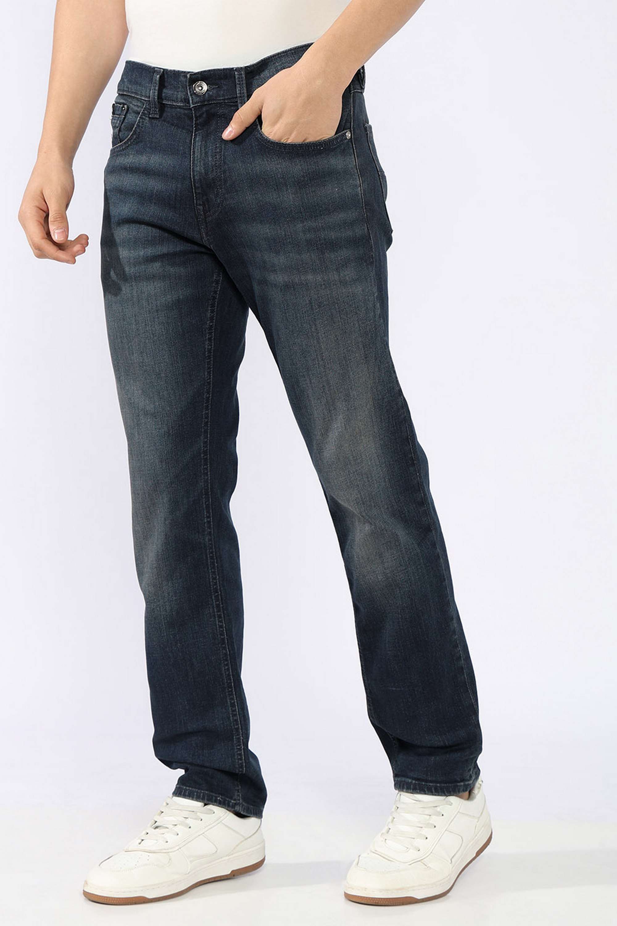 Solid-Blended-Fabric-Straight-Fit-Men-s-Jeans
