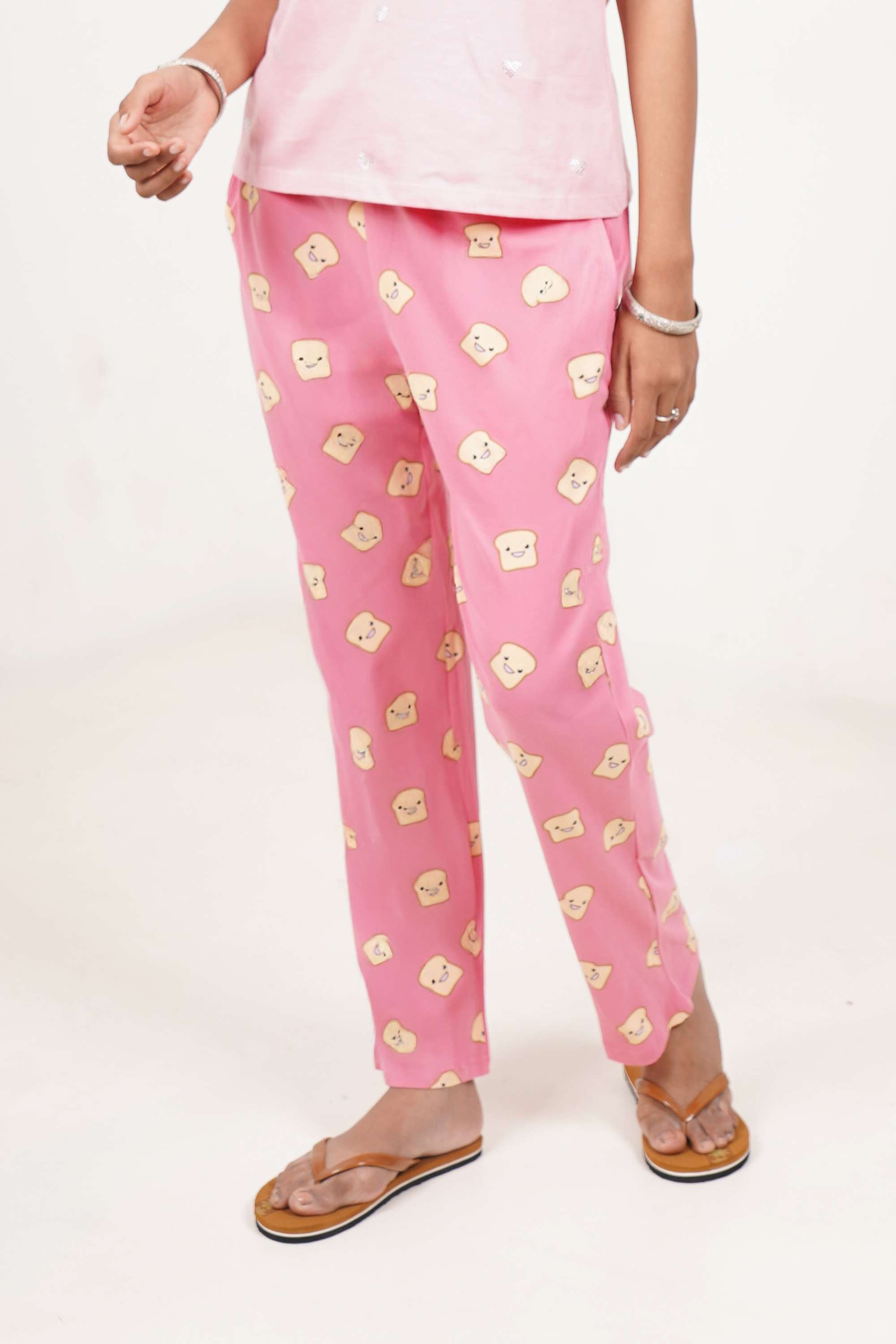 Printed-Cotton-Regular-Fit-Women-s-Pyjamas