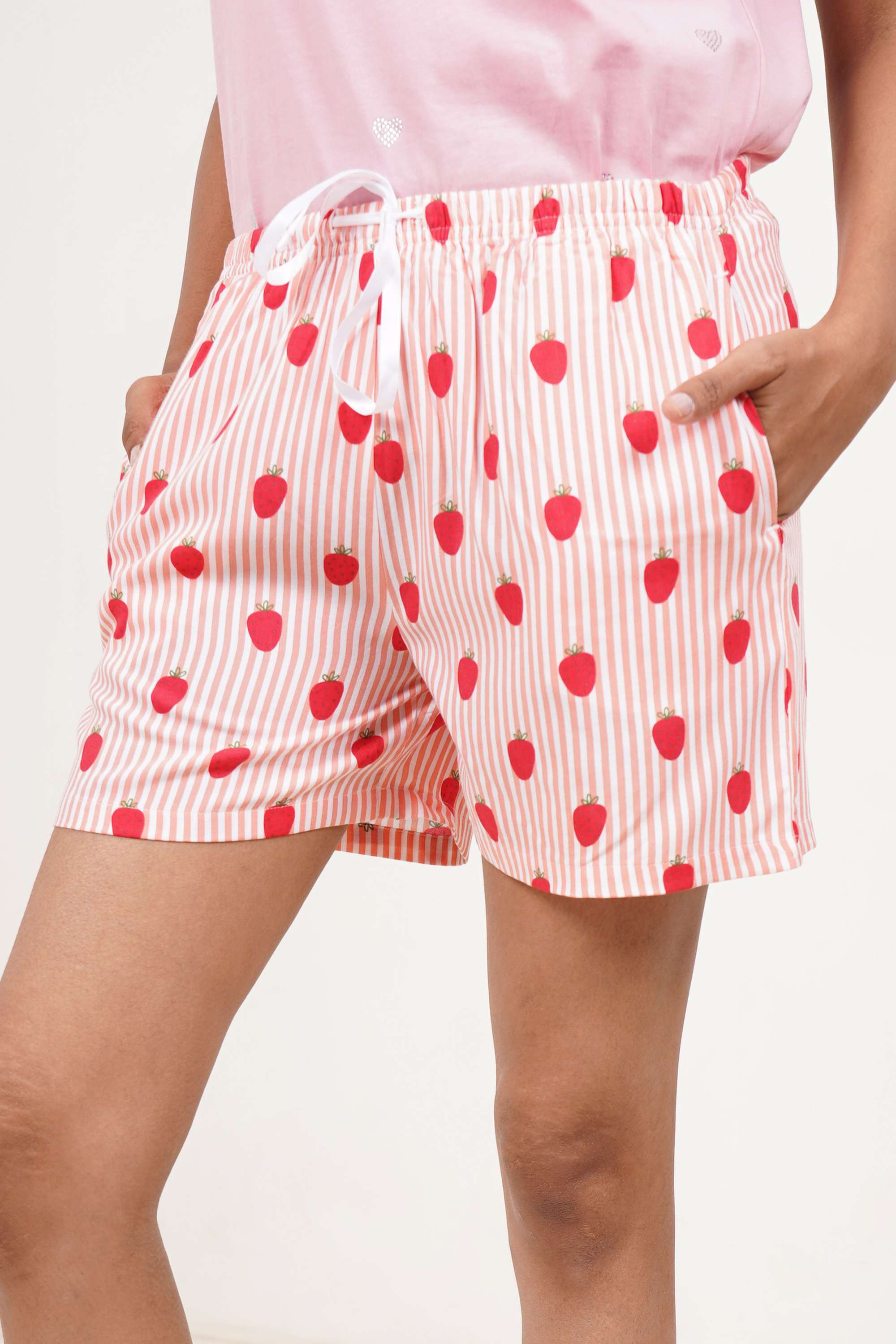 Printed-Viscose-Regular-Fit-Women-s-Shorts