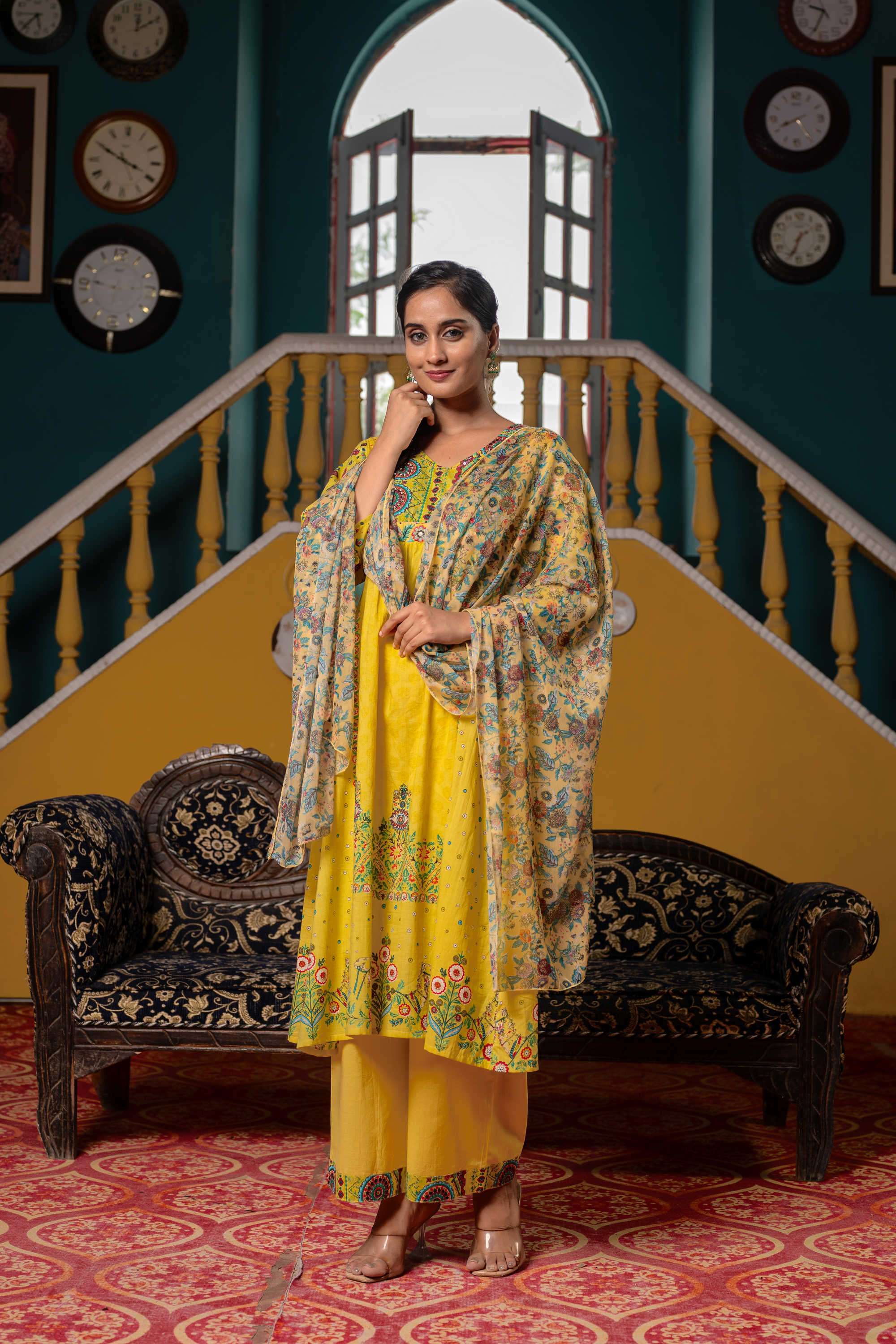 Textured-Cotton-V-Neck-Women-s-Festive-Wear-Kurta-Set