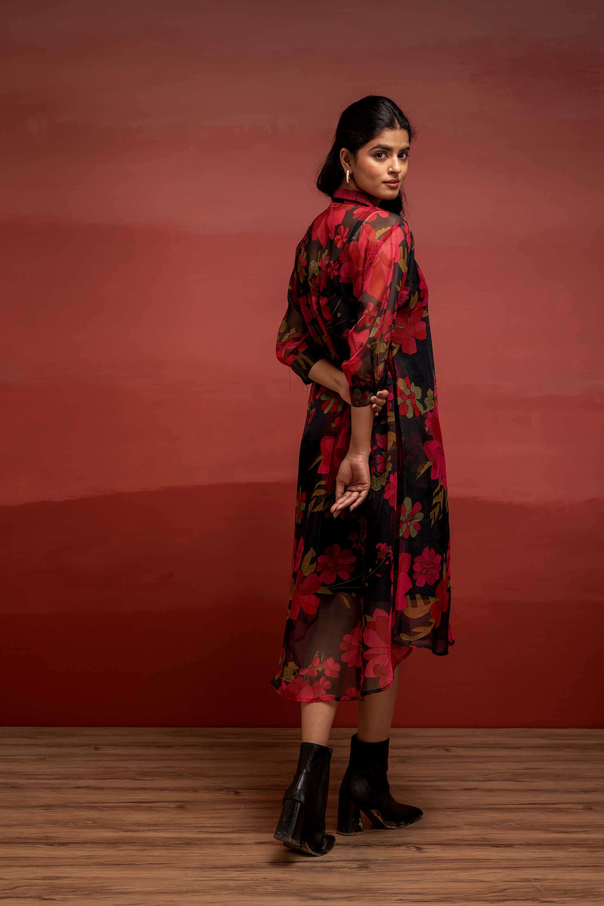Printed-Blended-Fabric-Women-Festive-Wear-Kurta