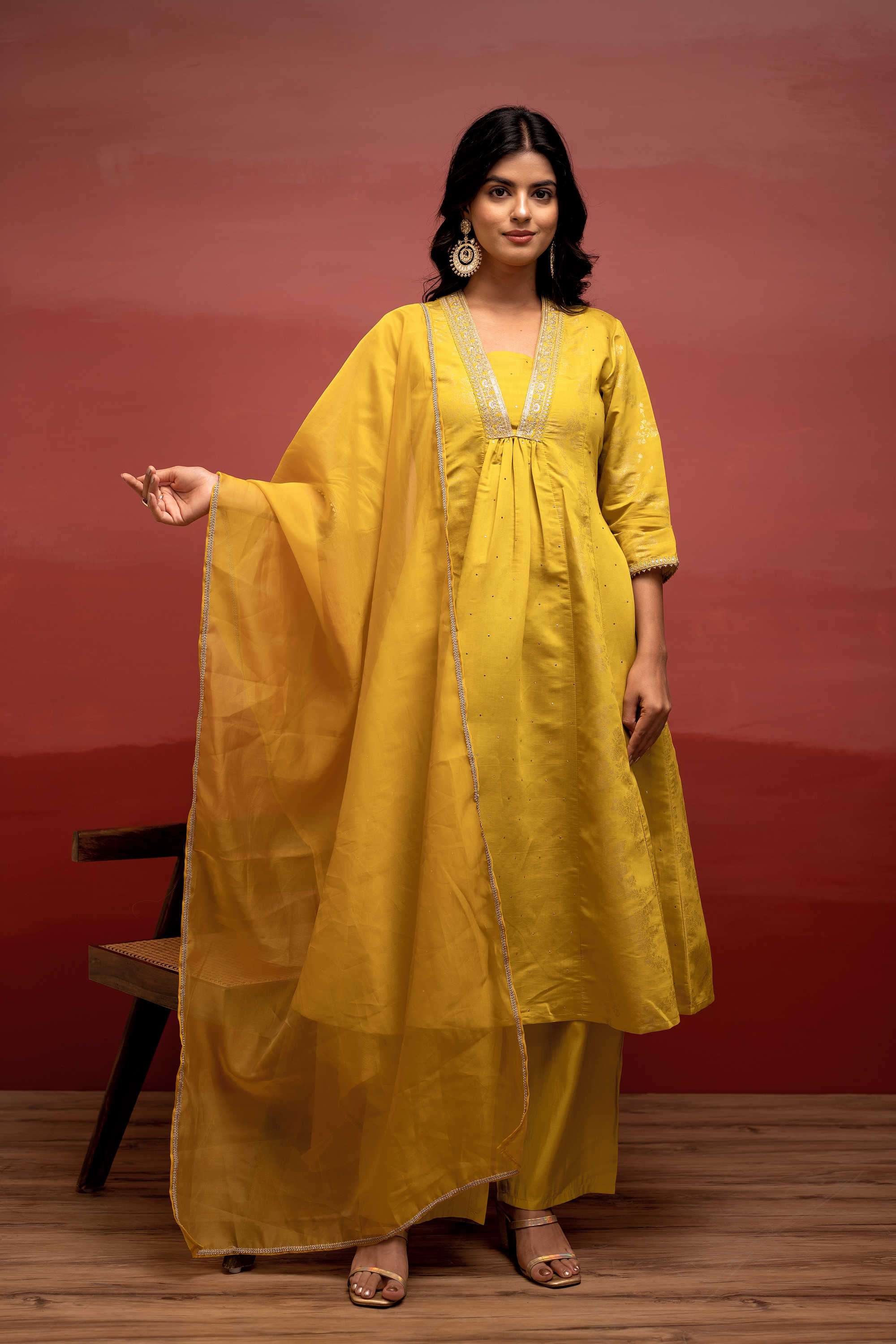 Embroidered-Viscose-V-Neck-Women-s-Festive-Wear-Kurta-Set