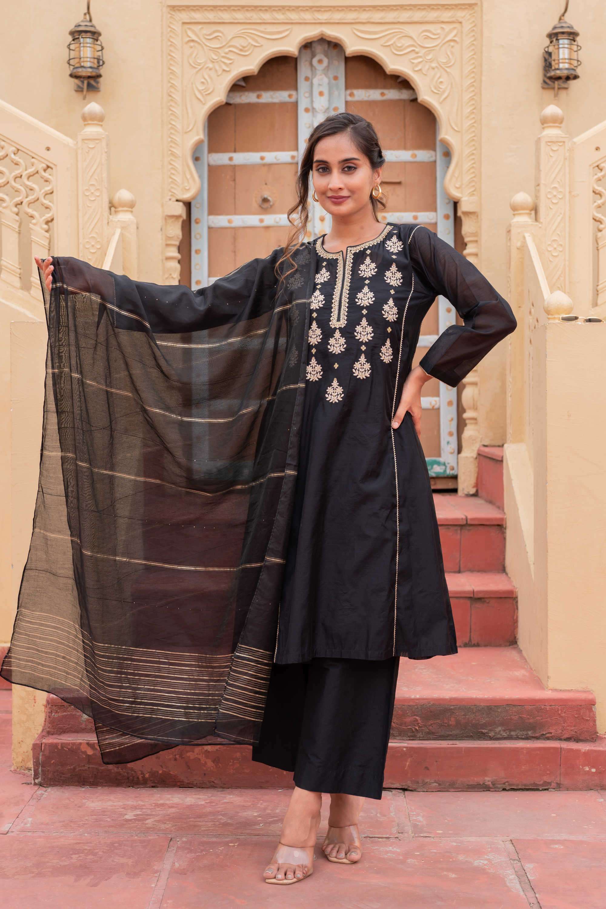 Embroidered-Blended-Fabric-Women-s-Festive-Wear-Kurta-Set