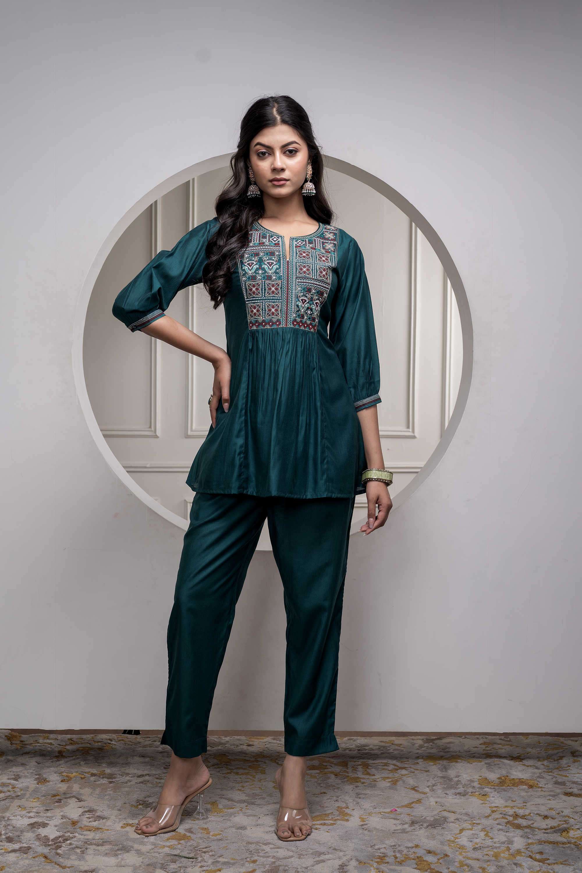 Embroidered-Viscose-Women-s-Festive-Wear-Co-Ord-Set