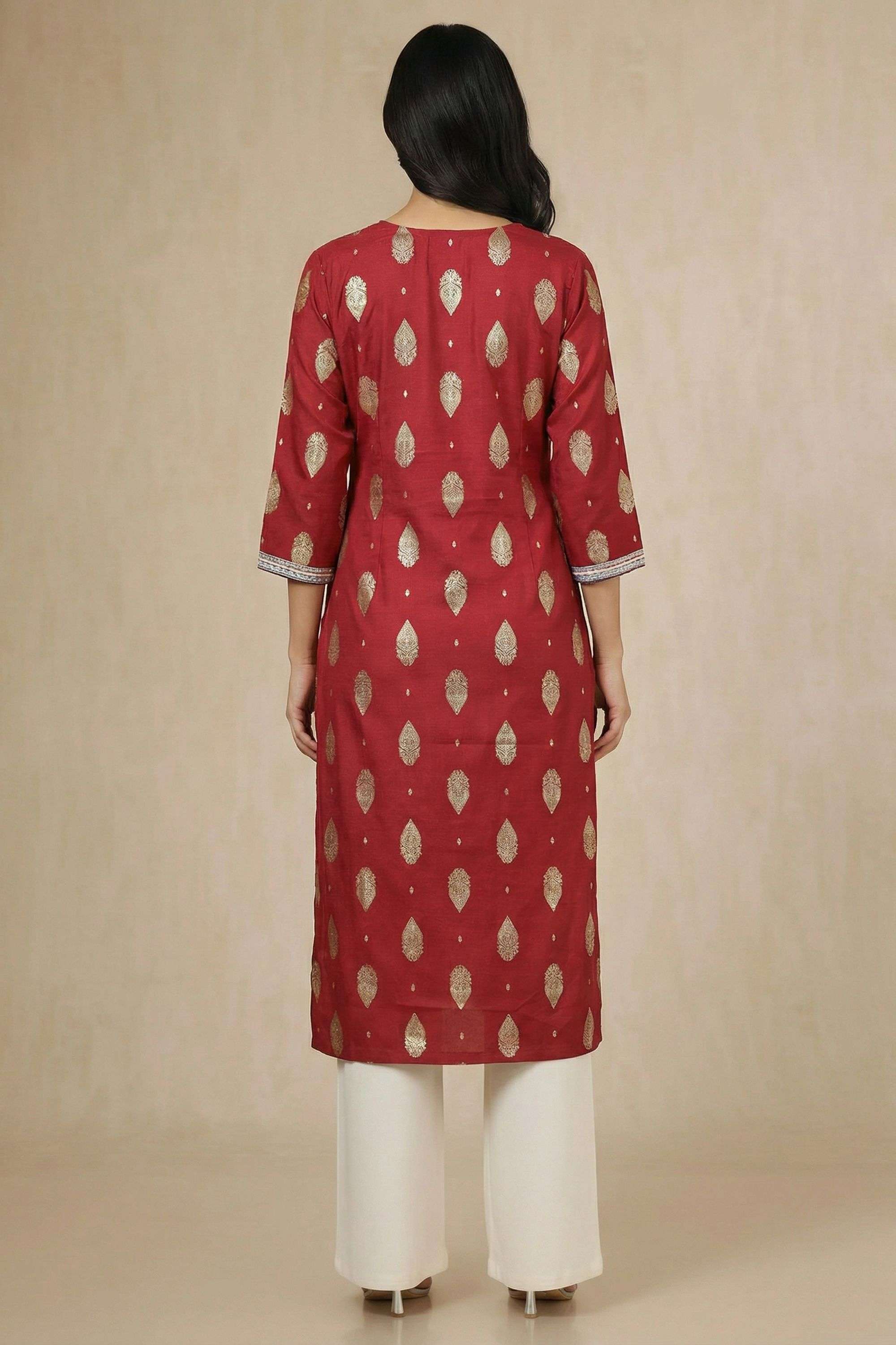 Embroidered-Blended-Fabric-Round-Neck-Women-Fusion-Wear-Kurta