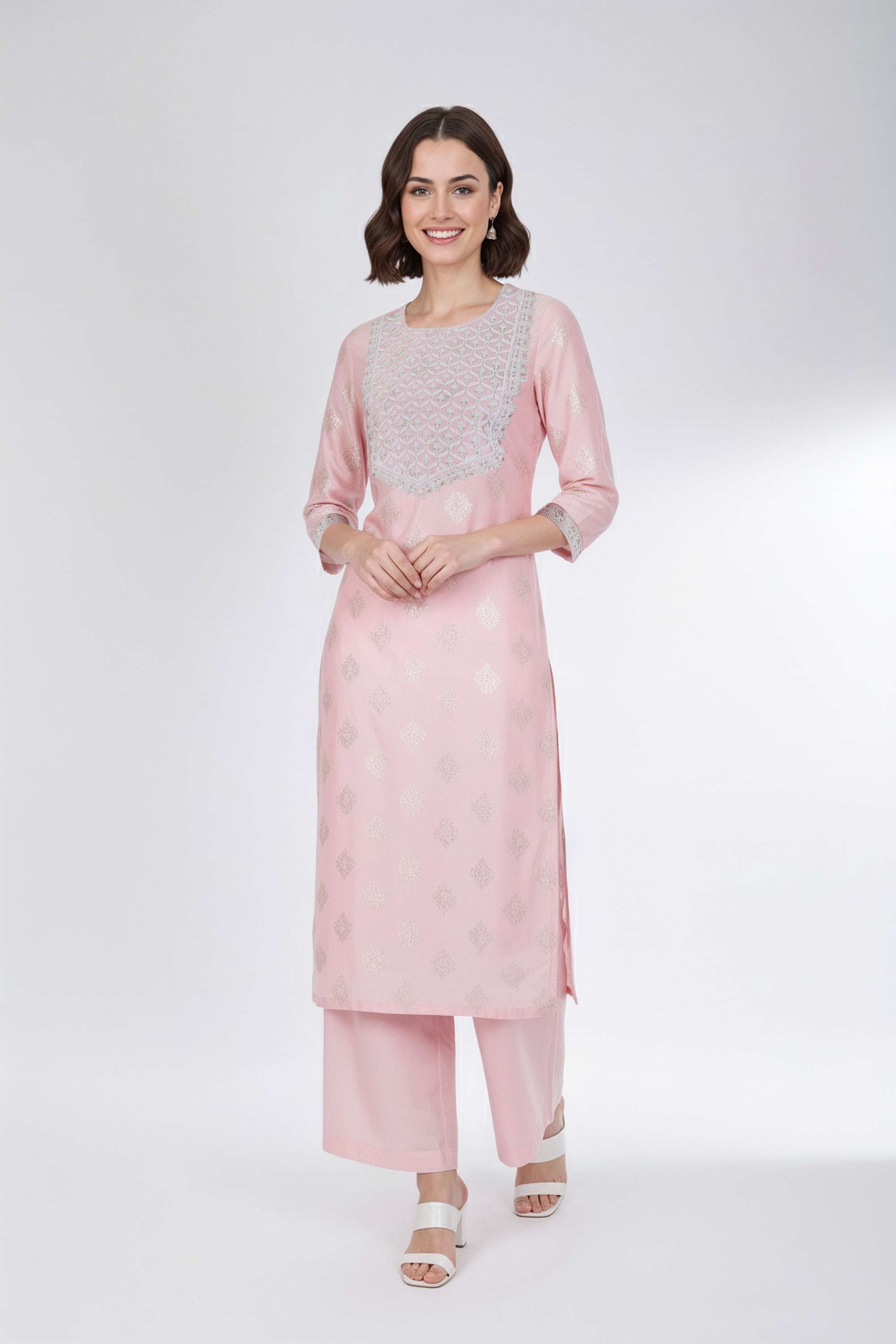 Embellished-Blended-Fabric-Round-Neck-Women-Fusion-Wear-Kurta