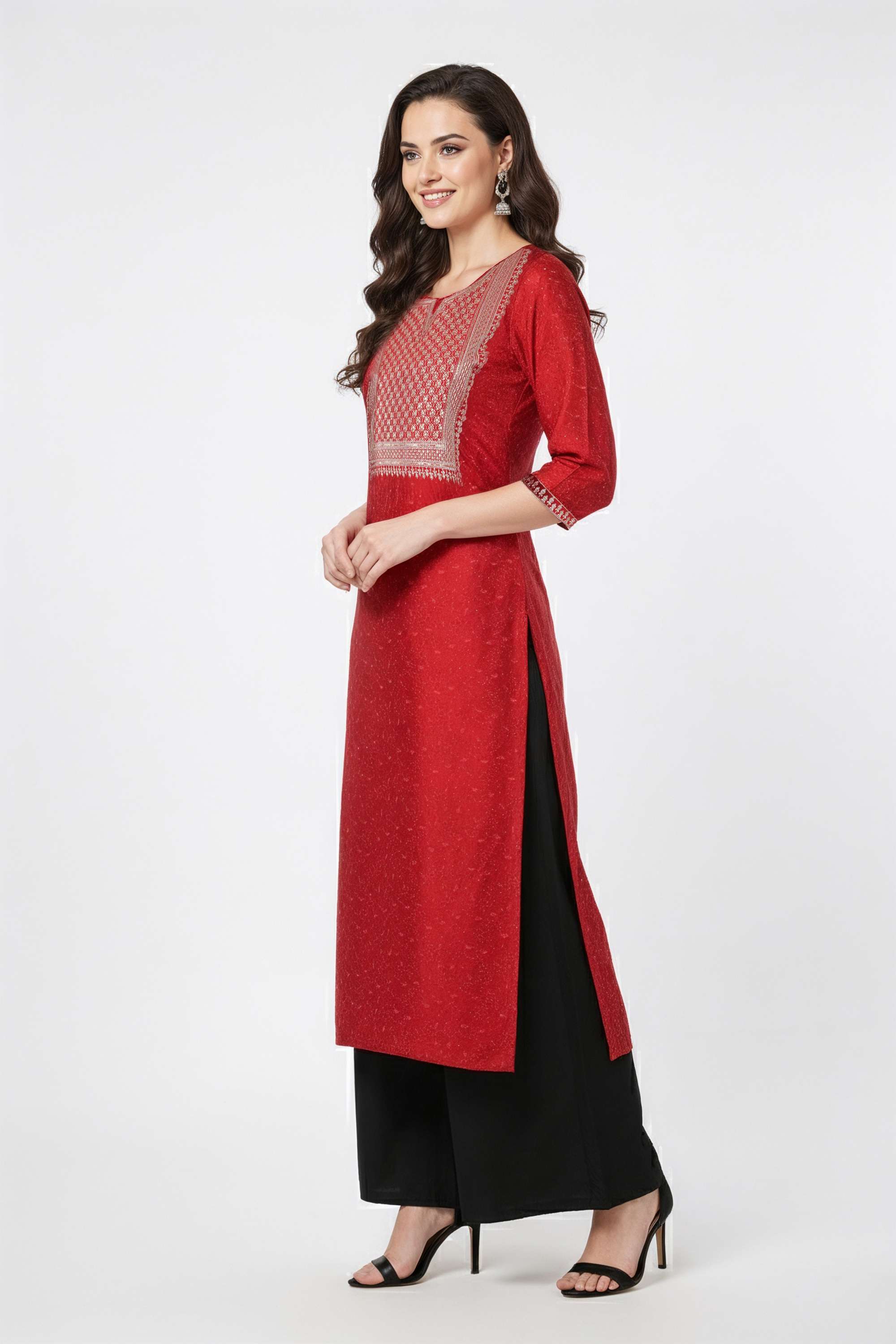 Embroidered-Blended-Fabric-Round-Neck-Women-Fusion-Wear-Kurta