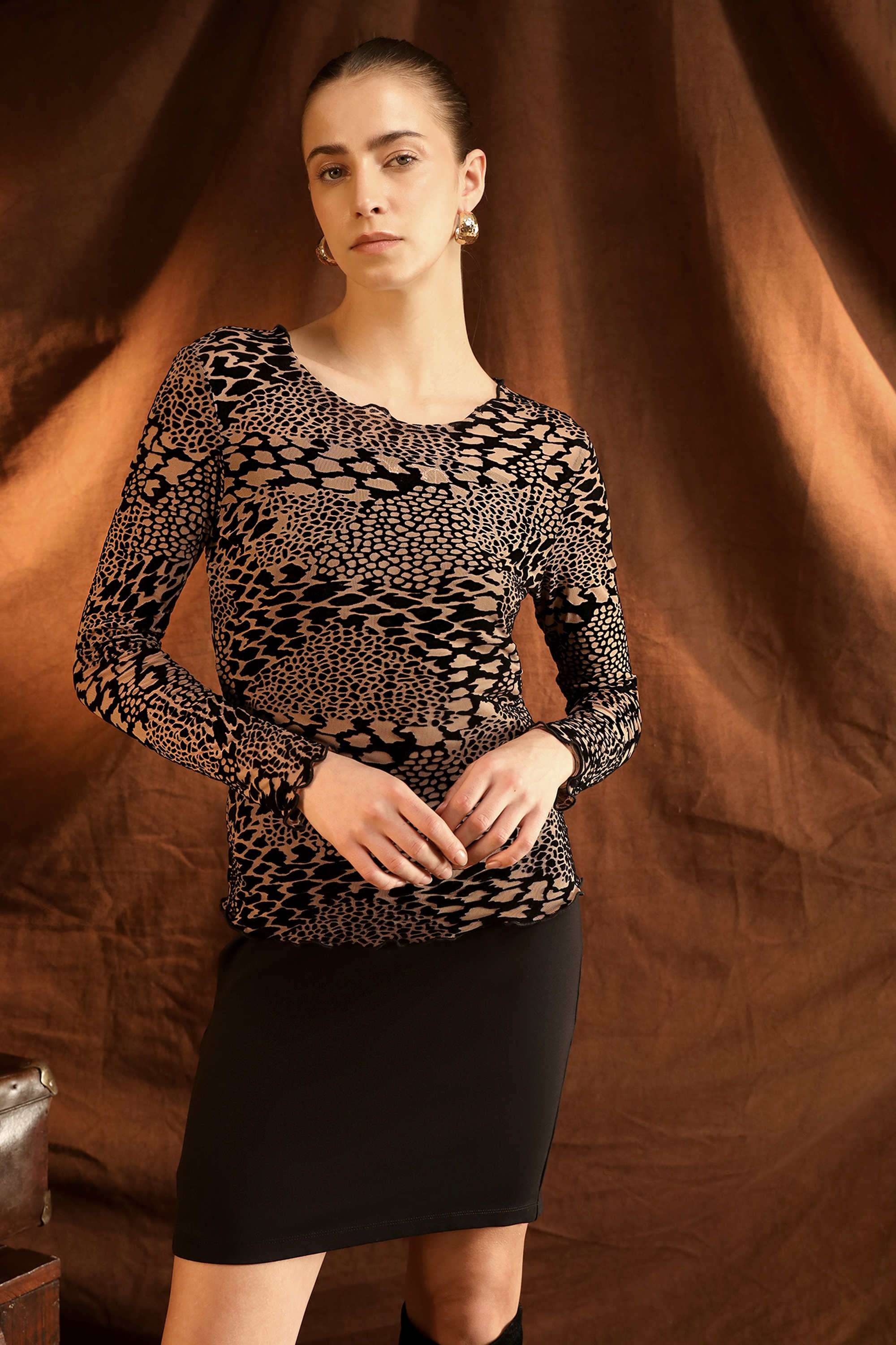 Solid-Polyester-Round-Neck-Women-s-Top