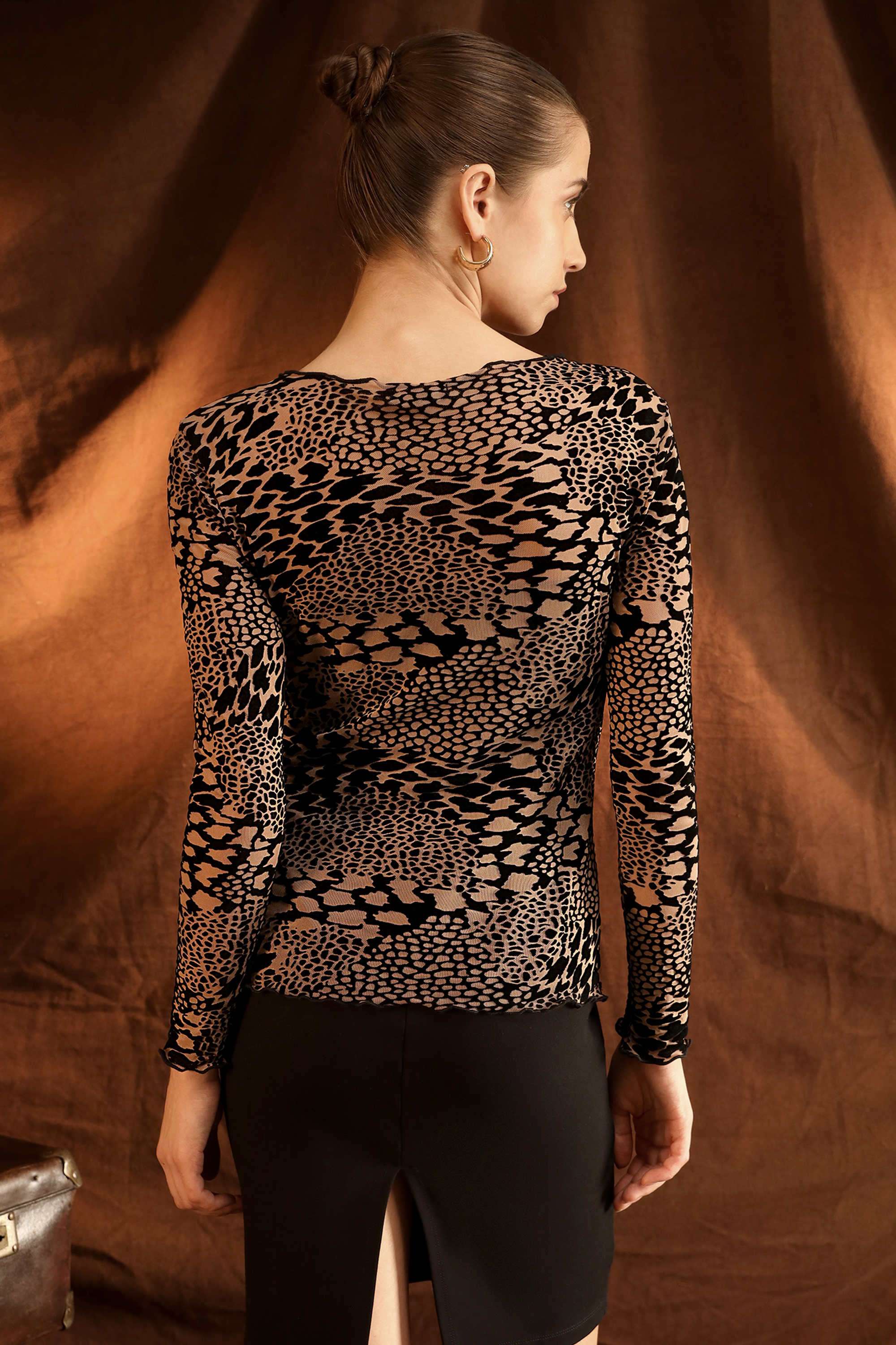 Solid-Polyester-Round-Neck-Women-s-Top