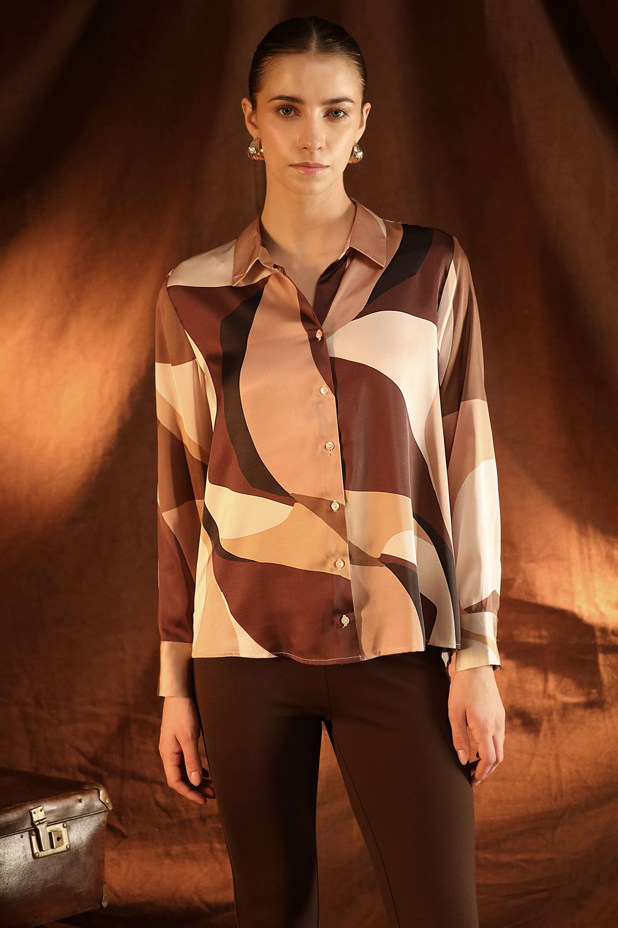 Abstract-Blended-Fabric-Collared-Casual-Wear-Women-Shirts