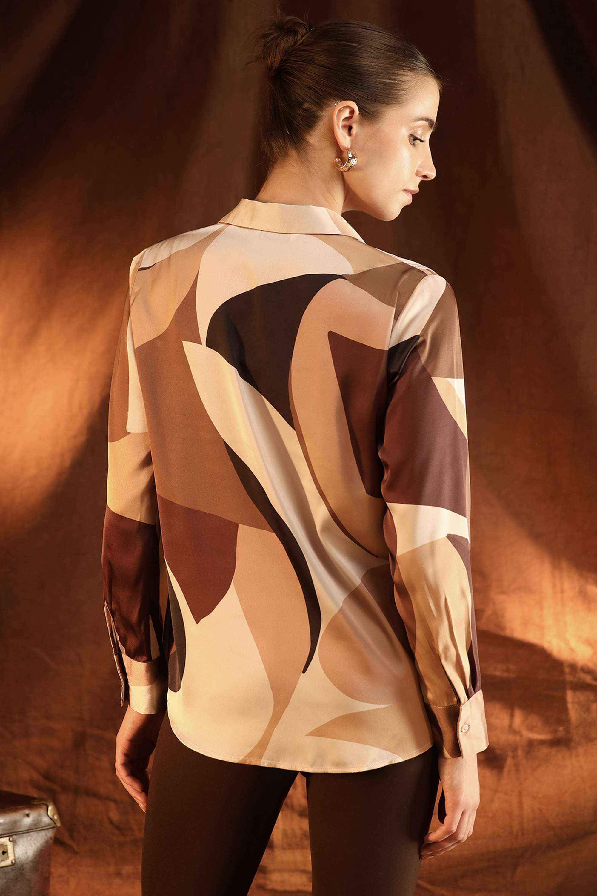 Abstract-Blended-Fabric-Collared-Casual-Wear-Women-Shirts