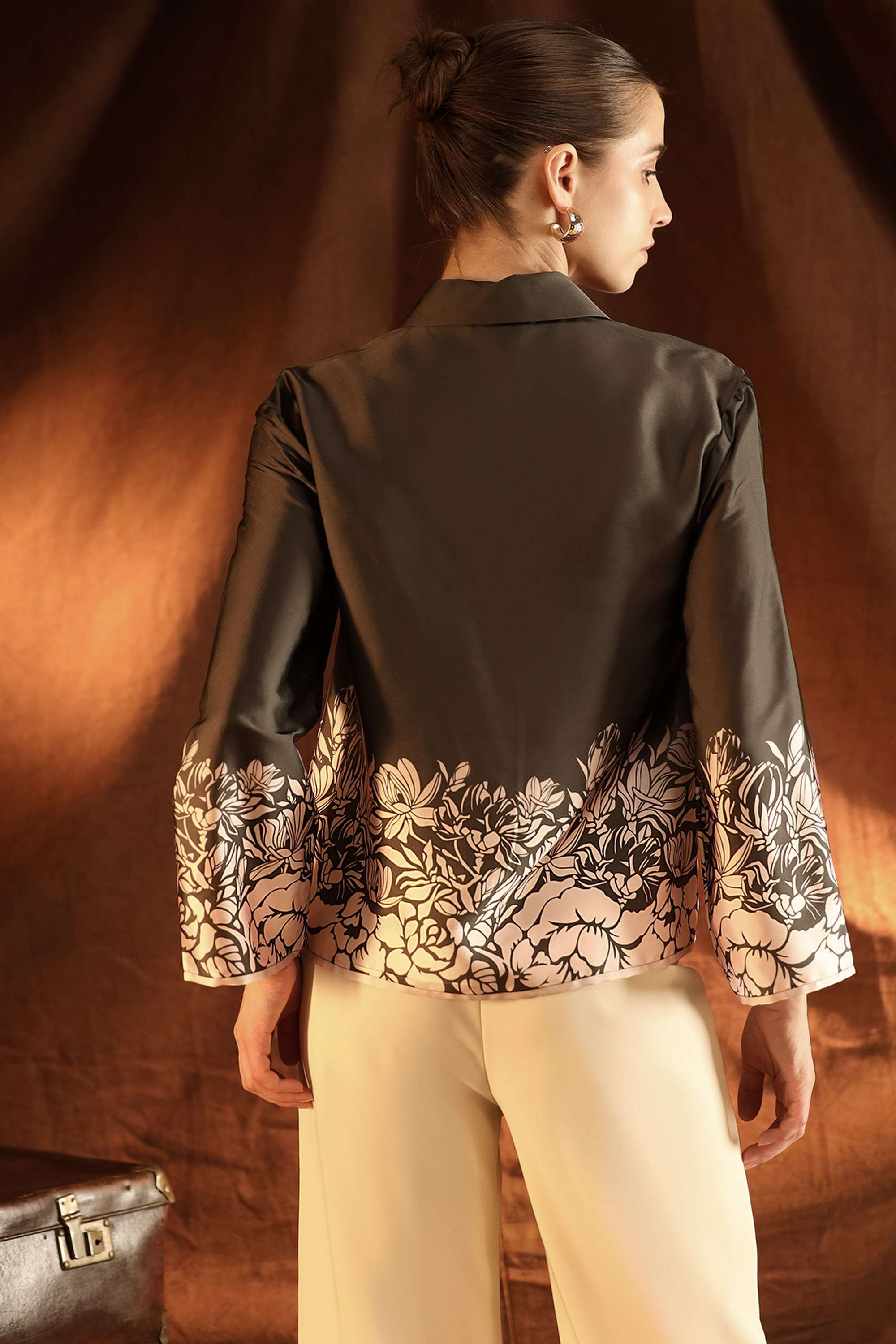 Floral-Blended-Fabric-Collared-Casual-Wear-Women-Shirts