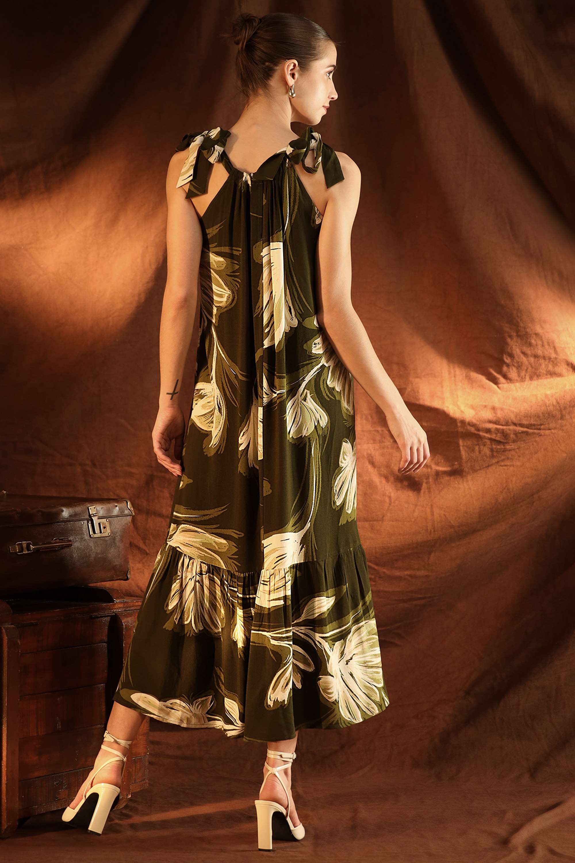 Floral-Viscose-Halter-Neck-Women-s-Felicia-Maxi-Dress