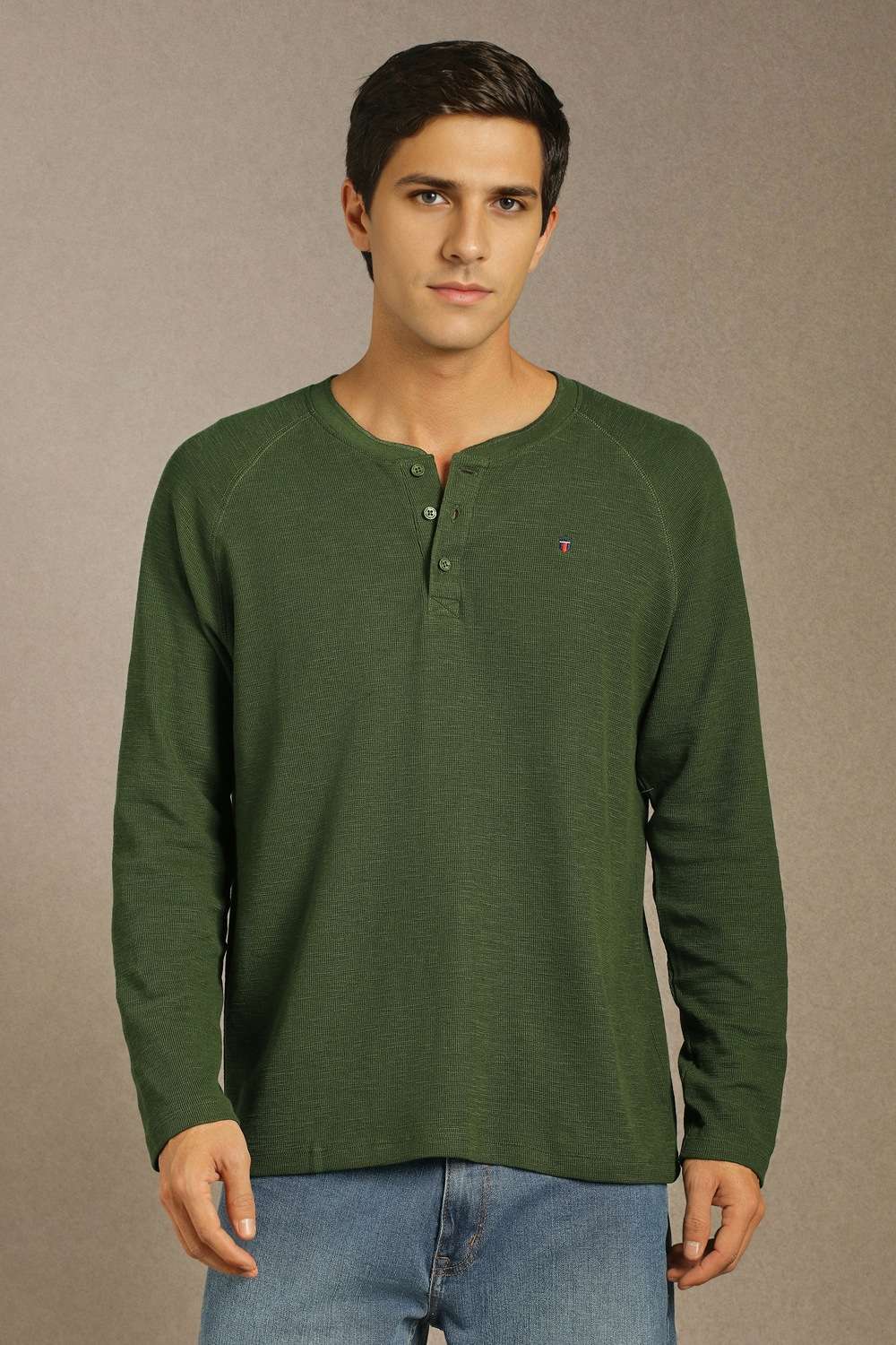 Solid-Cotton-Slim-Fit-Men-s-T-Shirt