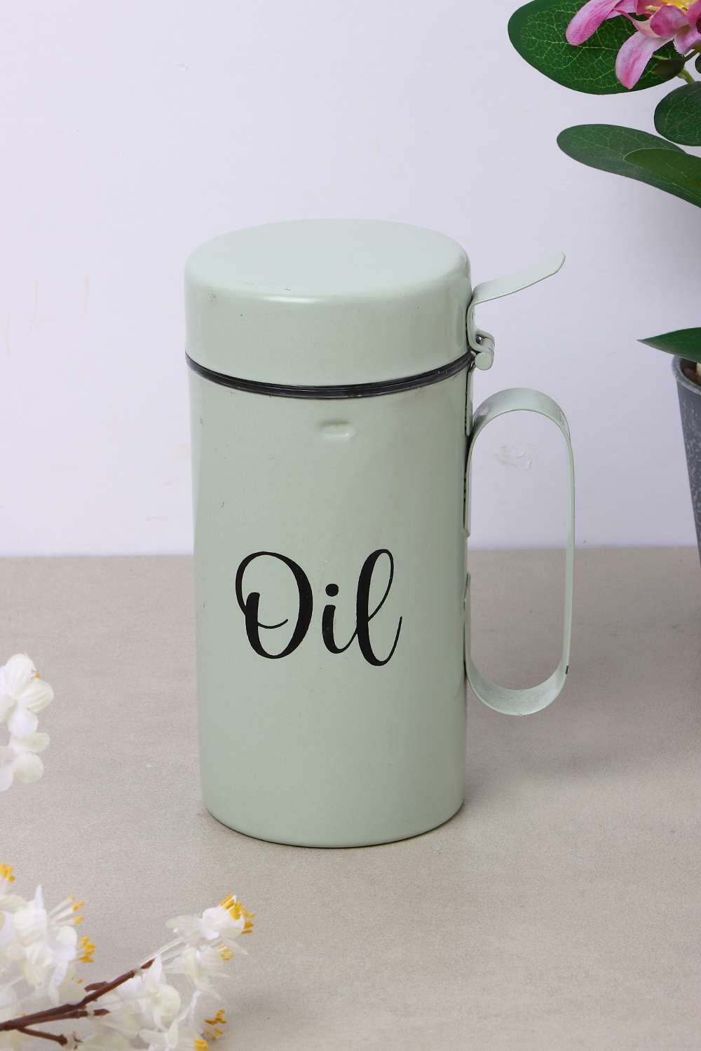 Homemade-Oil-Pourer-Mint