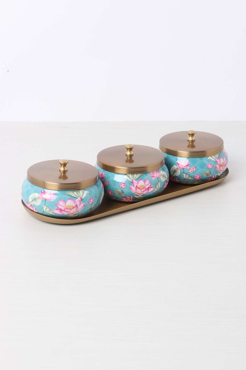 Amora-Steel-Rnd-Snack-Set-Of-3-With-Tray