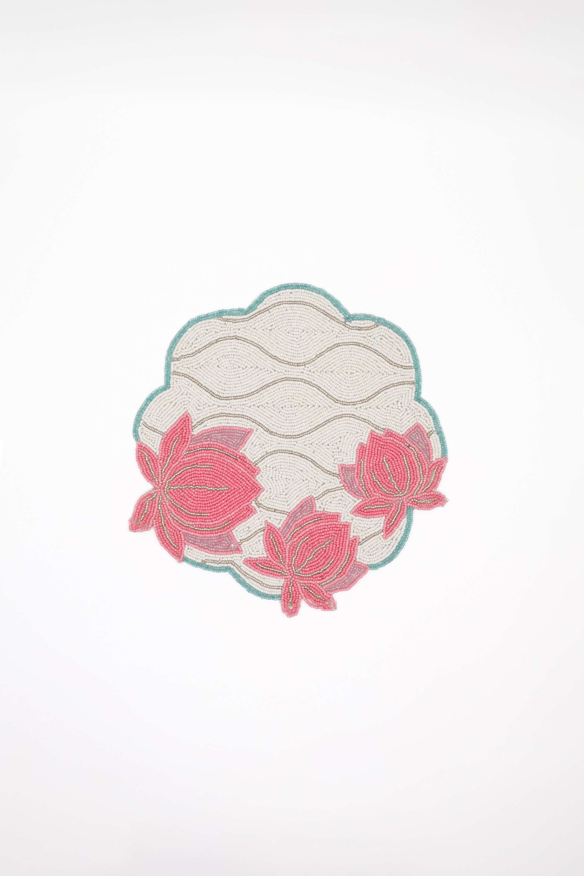 Gi-Amora-Lotus-Placemat-Dia-32-cm