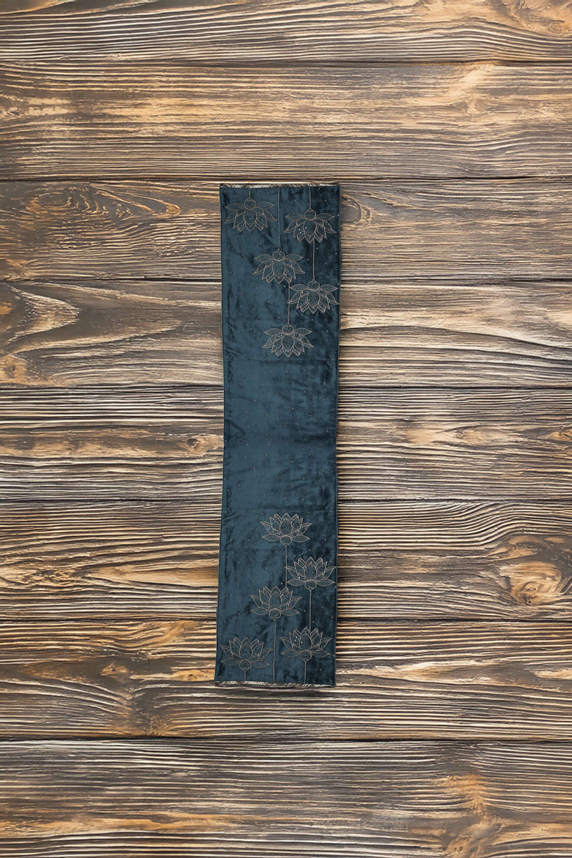 Gi-Amora-Lotus-Velvet-Runner-33-x-1.52-m