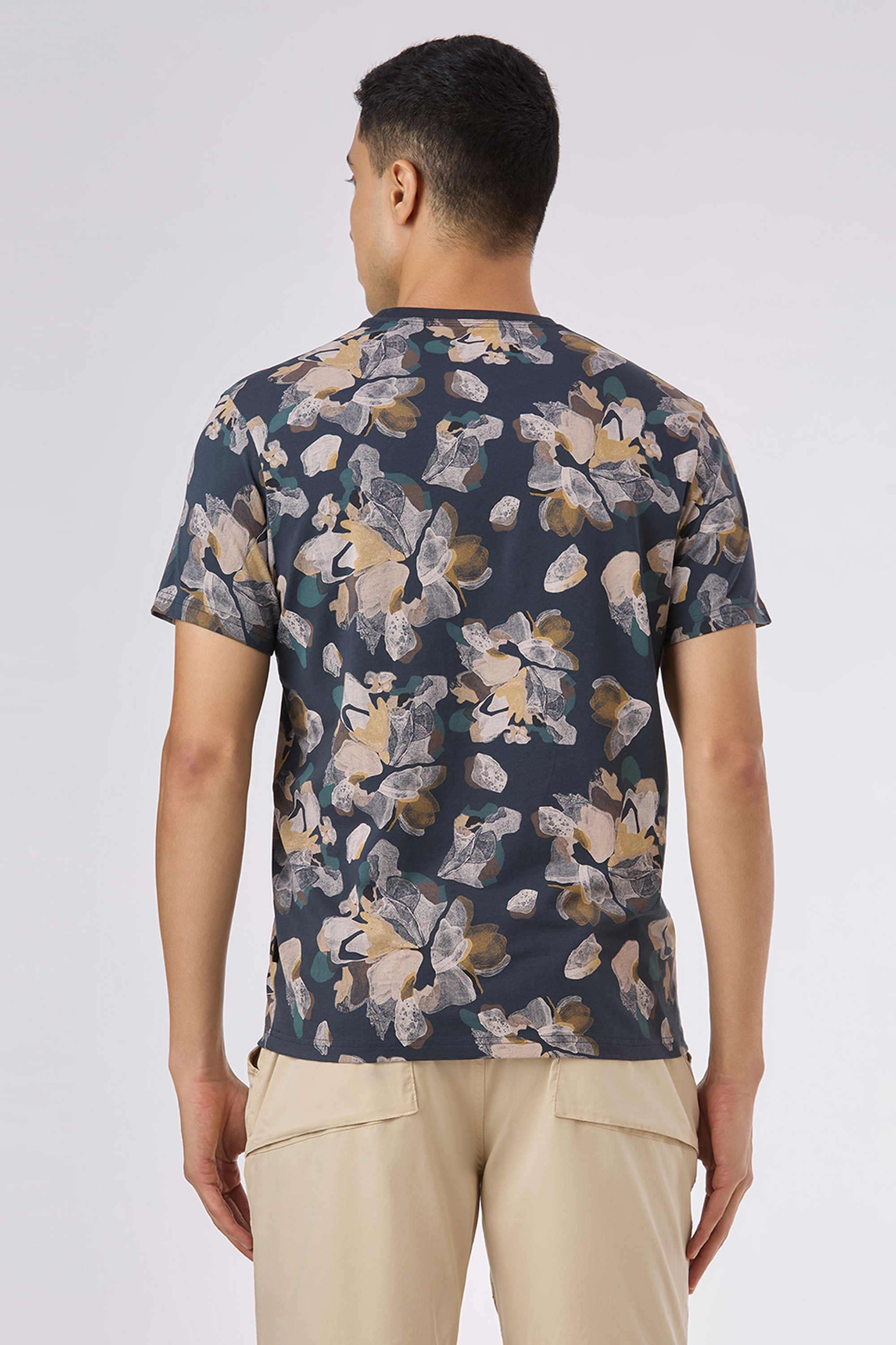 Floral-Blended-Fabric-Slim-Fit-Men-T-Shirt