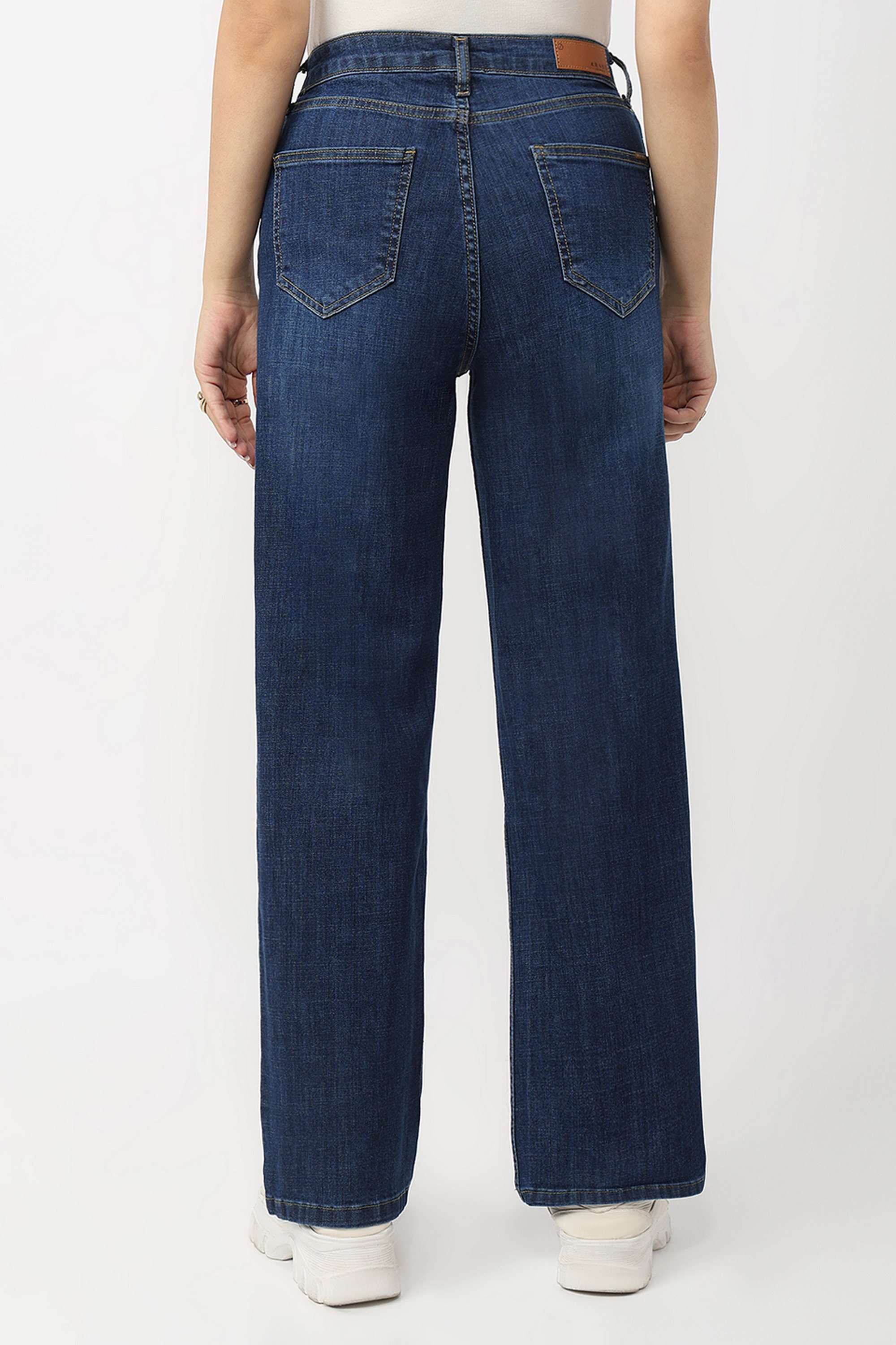 High-Rise-Blended-Fabric-Straight-Fit-Women-Jeans