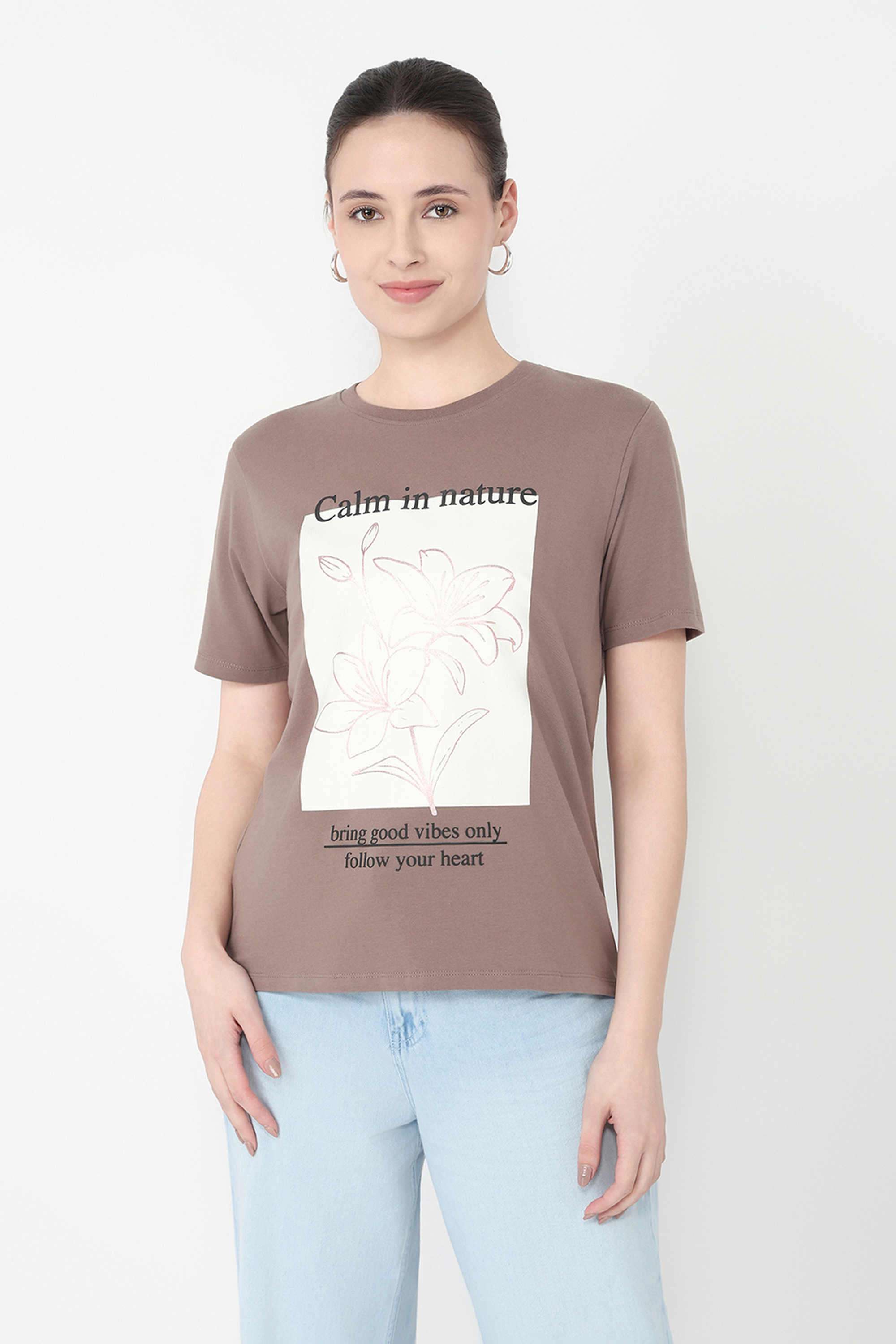 Graphic-Print-Blended-Fabric-Round-Neck-Women-s-T-Shirt