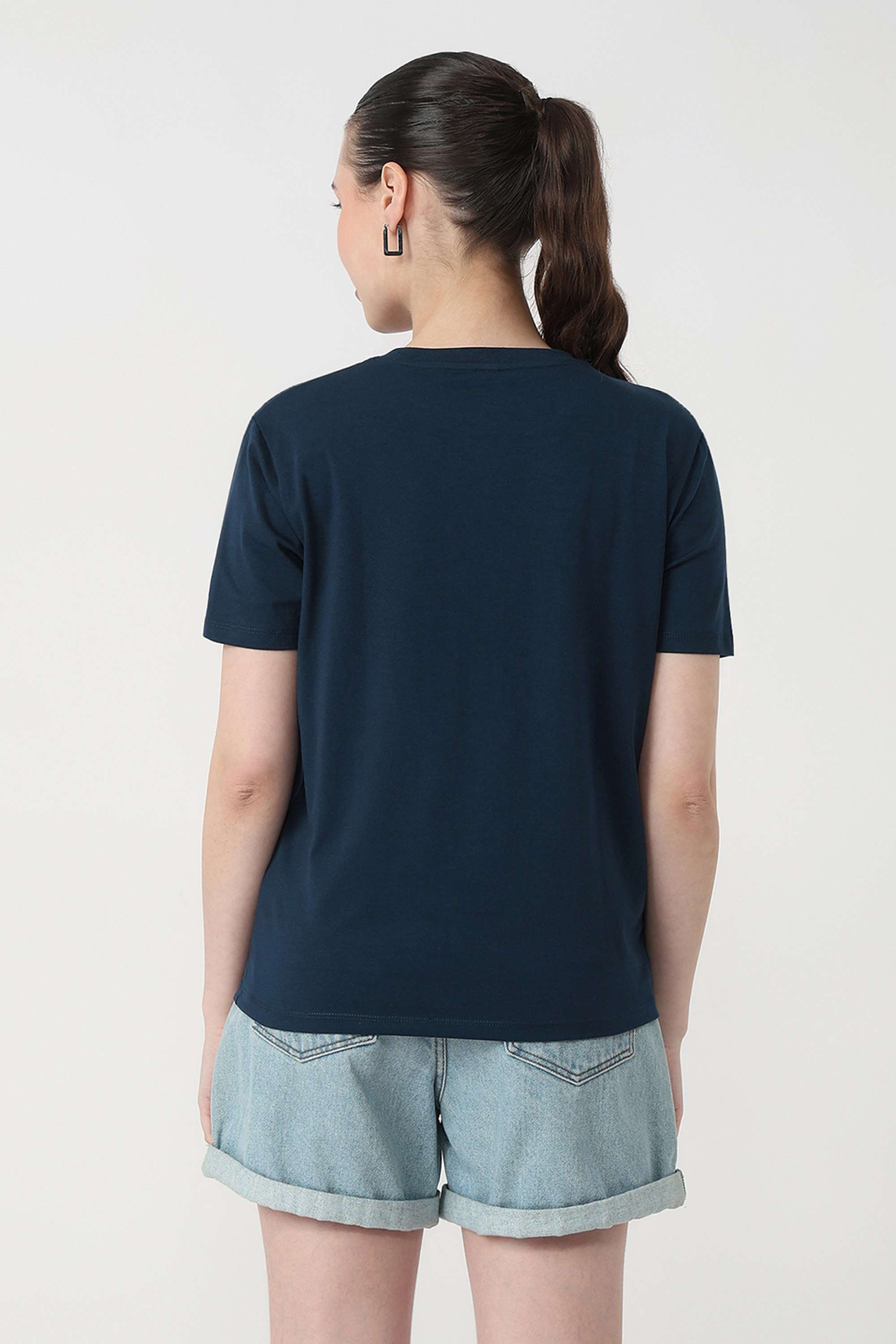 Graphic-Print-Blended-Fabric-Round-Neck-Women-s-T-Shirt