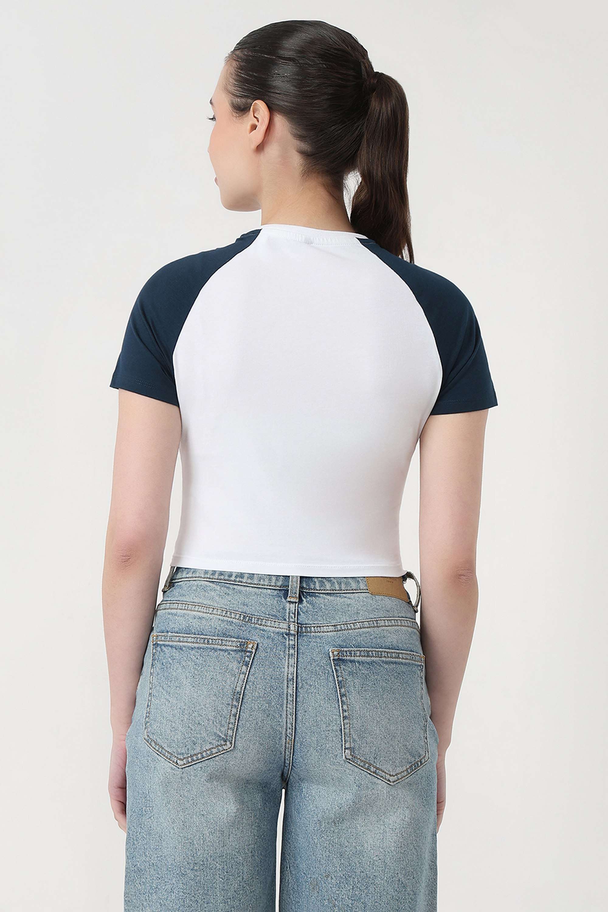 Graphic-Print-Blended-Fabric-Round-Neck-Women-s-T-Shirt