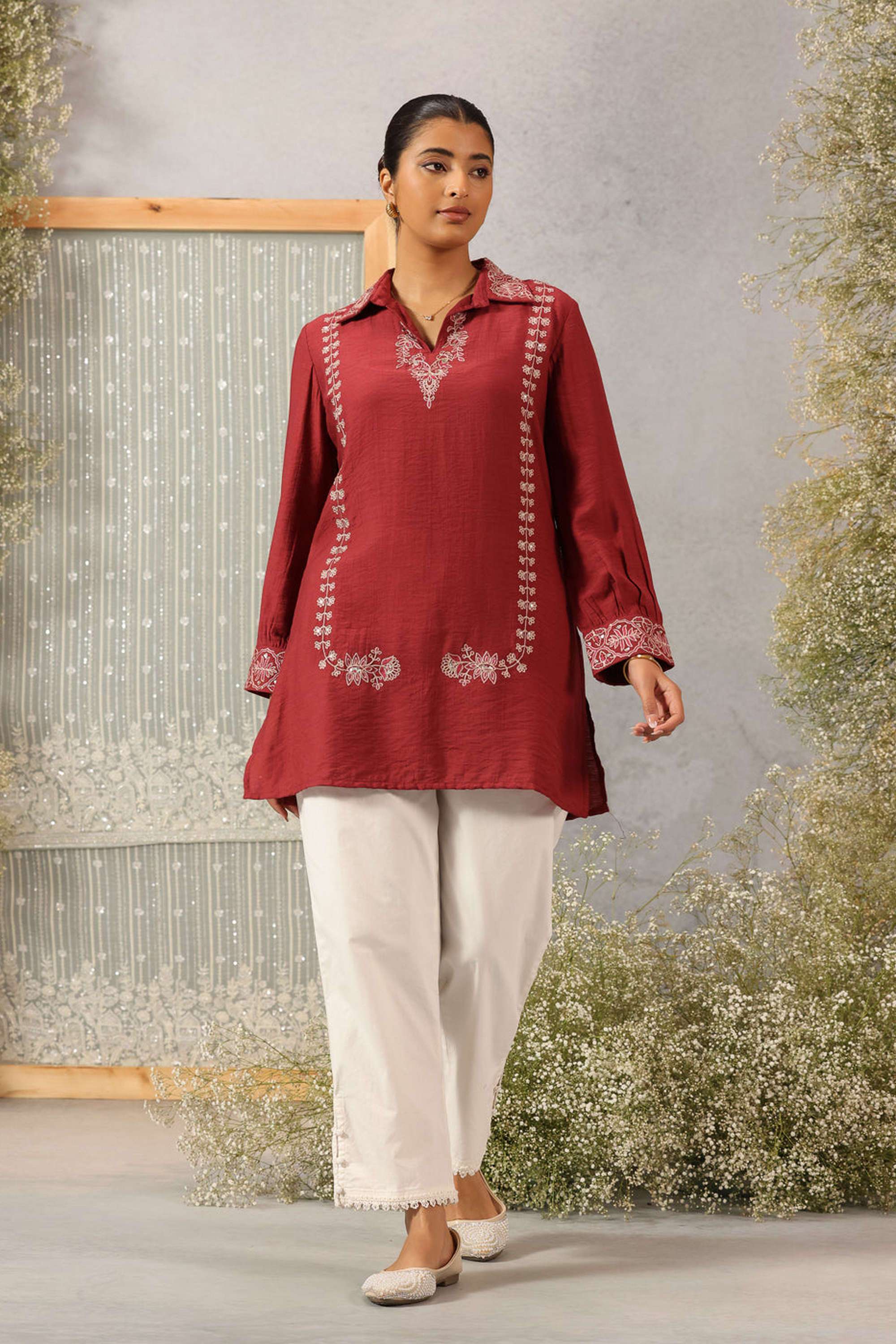 Embroidered-Viscose-Round-Neck-Women-s-Festive-Wear-Tunic