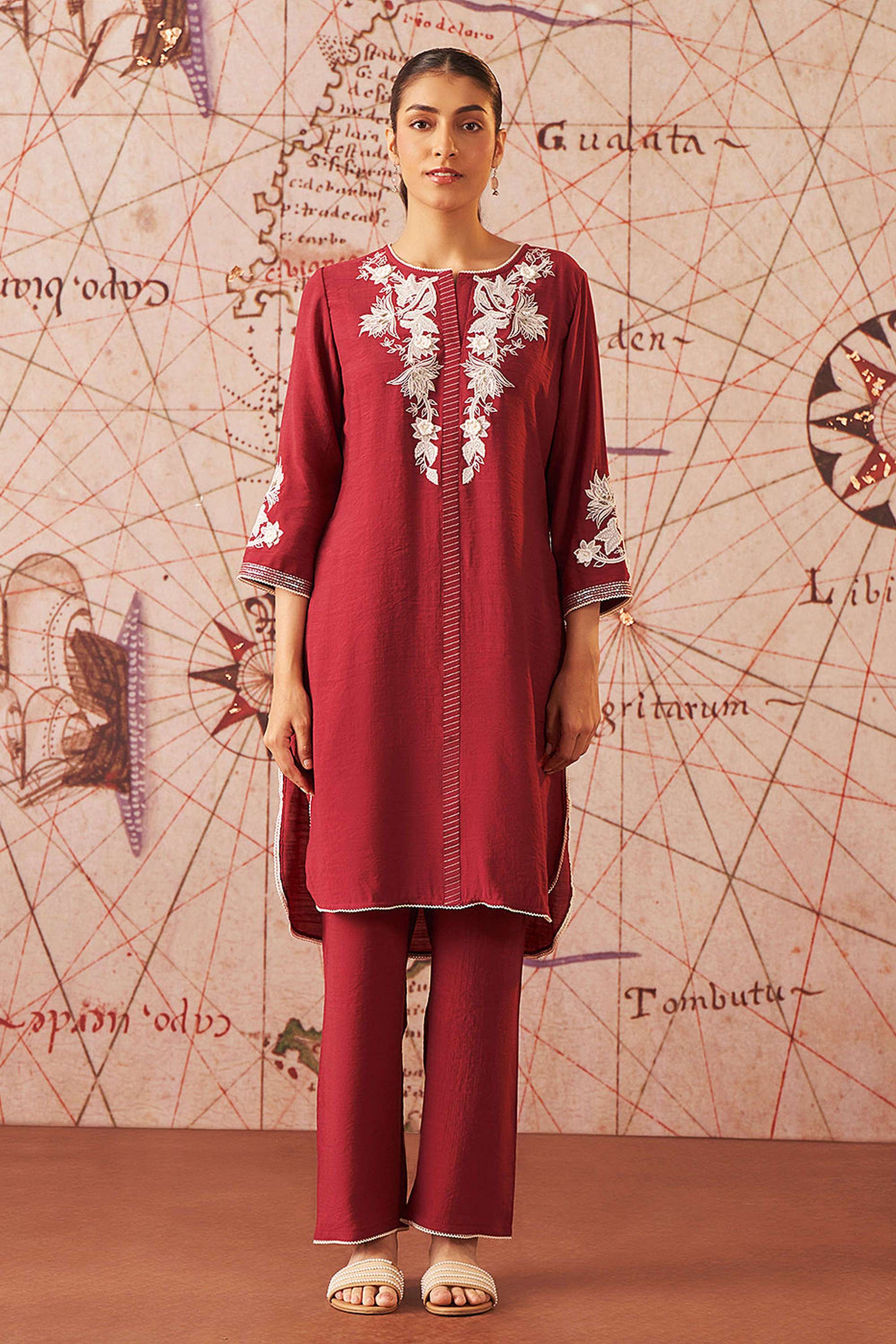 Embroidered-Rayon-Round-Neck-Women-s-Everyday-Kurta