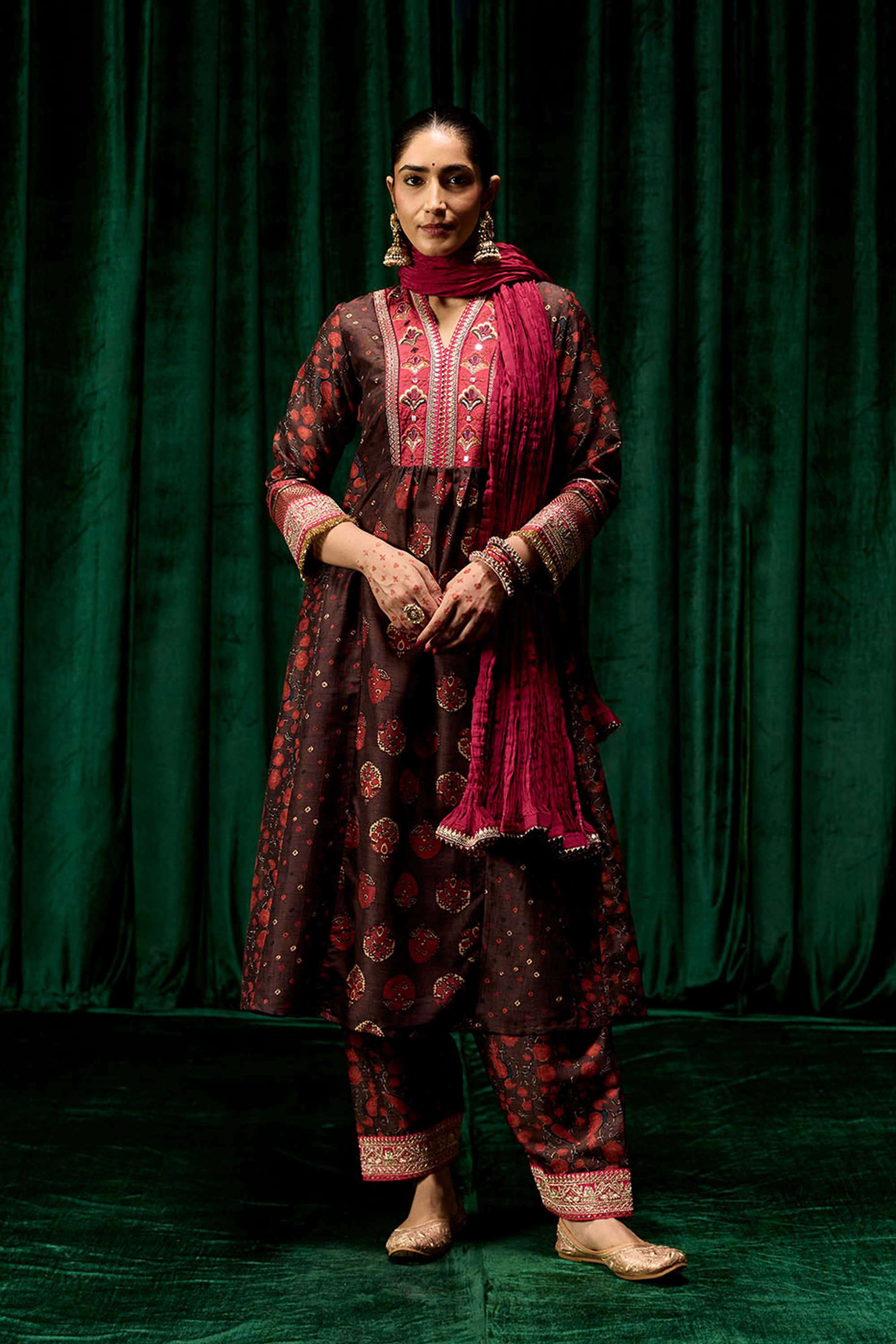 Solid-Silk-Women-s-Festive-Wear-Kurta-Set