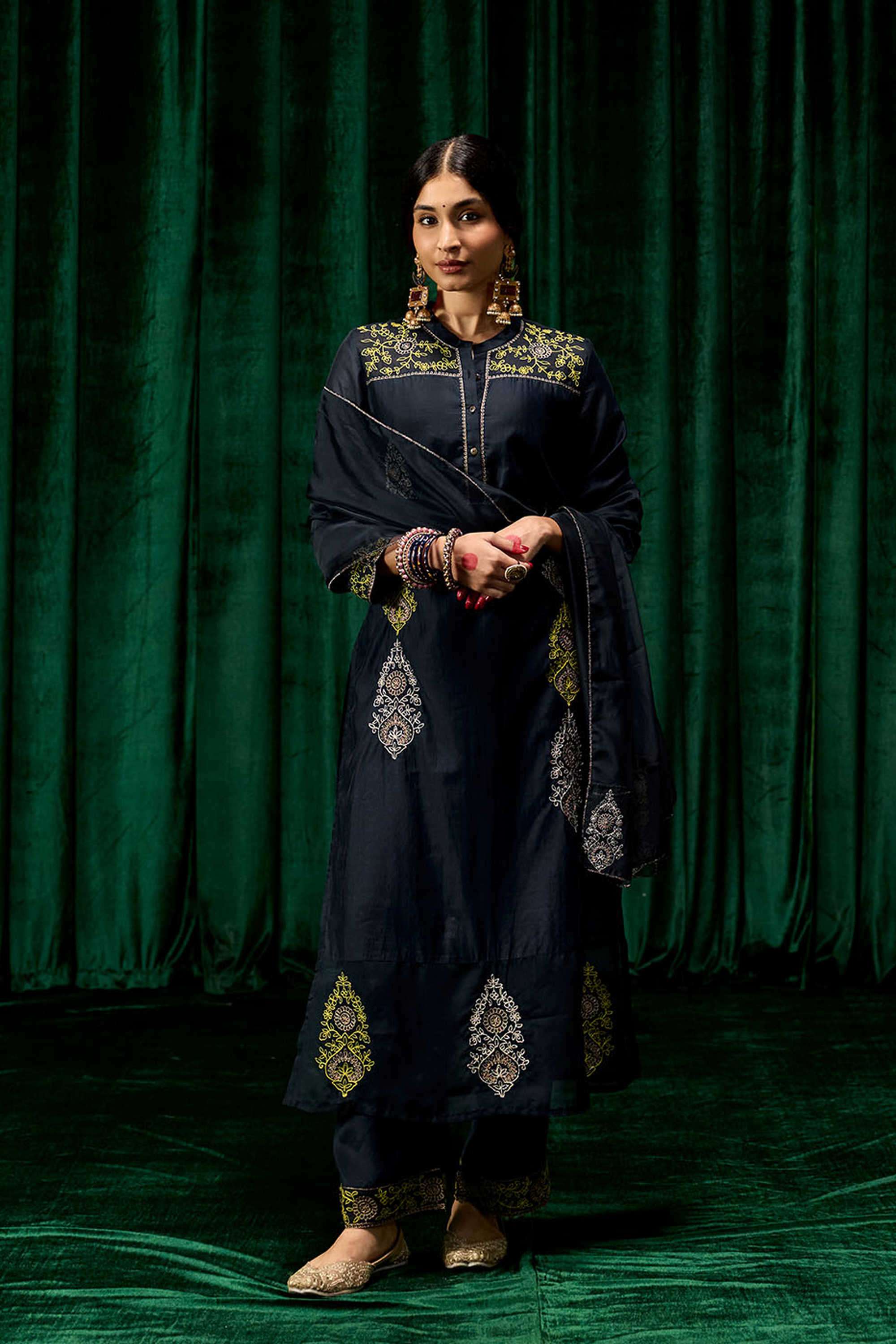 Solid-Cotton-Women-s-Festive-Wear-Kurta-Set