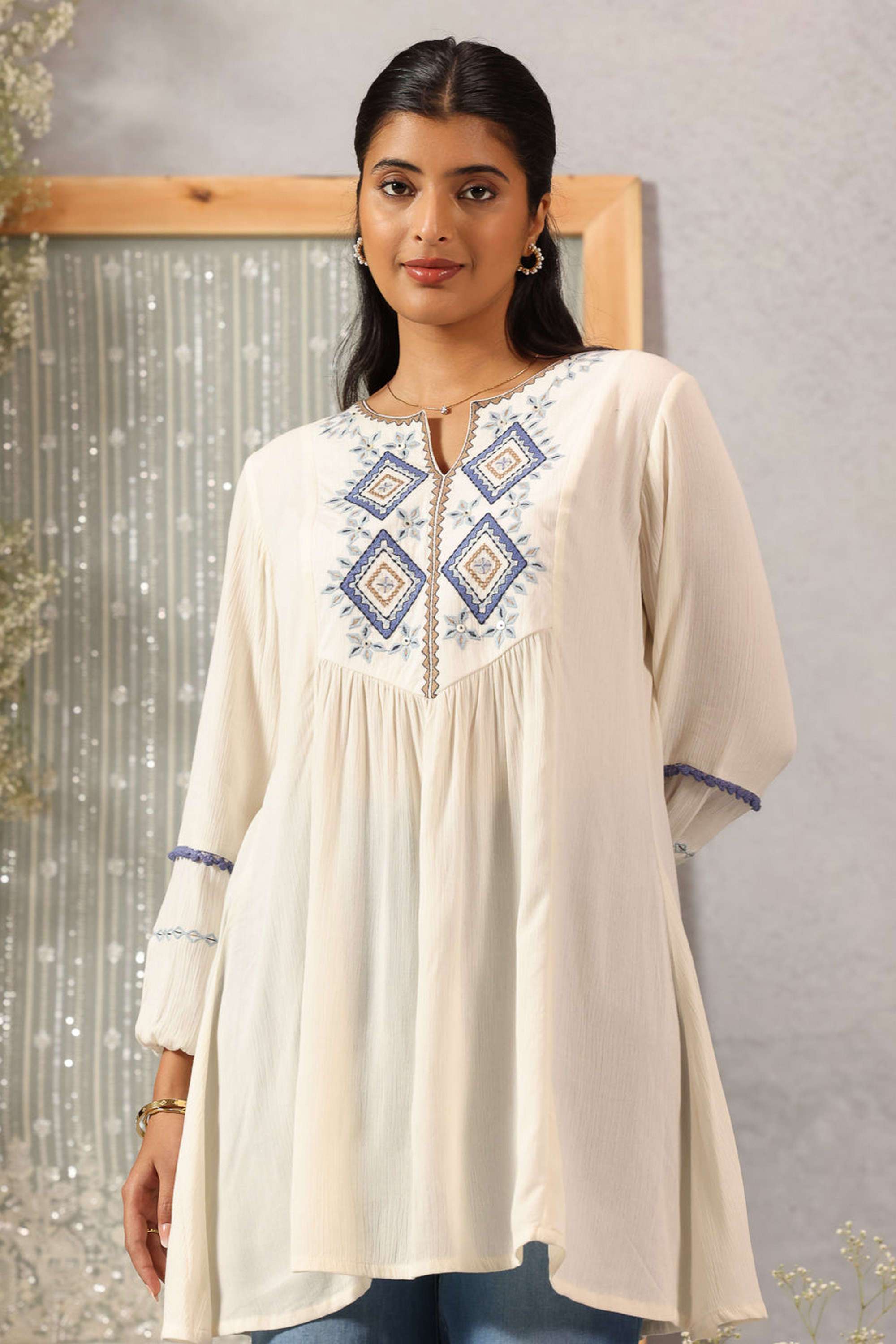Embroidered-Blended-Fabric-Slit-Neck-Women-s-Festive-Wear-Tunic