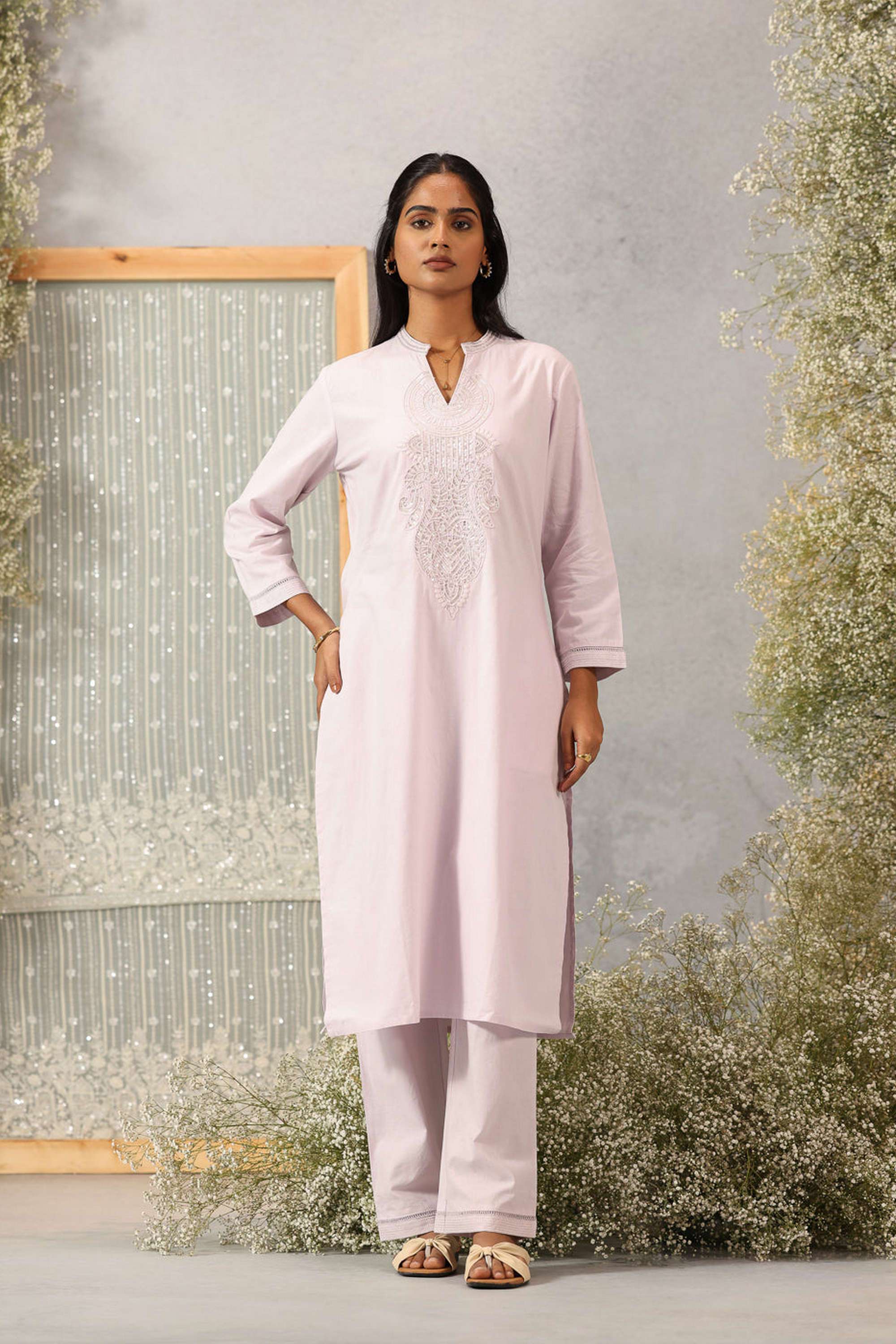 Embroidered-Cotton-Flex-Mandarin-collar-Women-s-Evening-Kurta